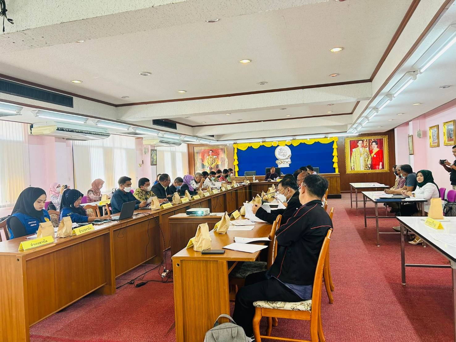ประชุมคณะกรรมการให้ความช่วยเหลือผู้ประสบภัยพิบัติจังหวัดยะลา..คลิก