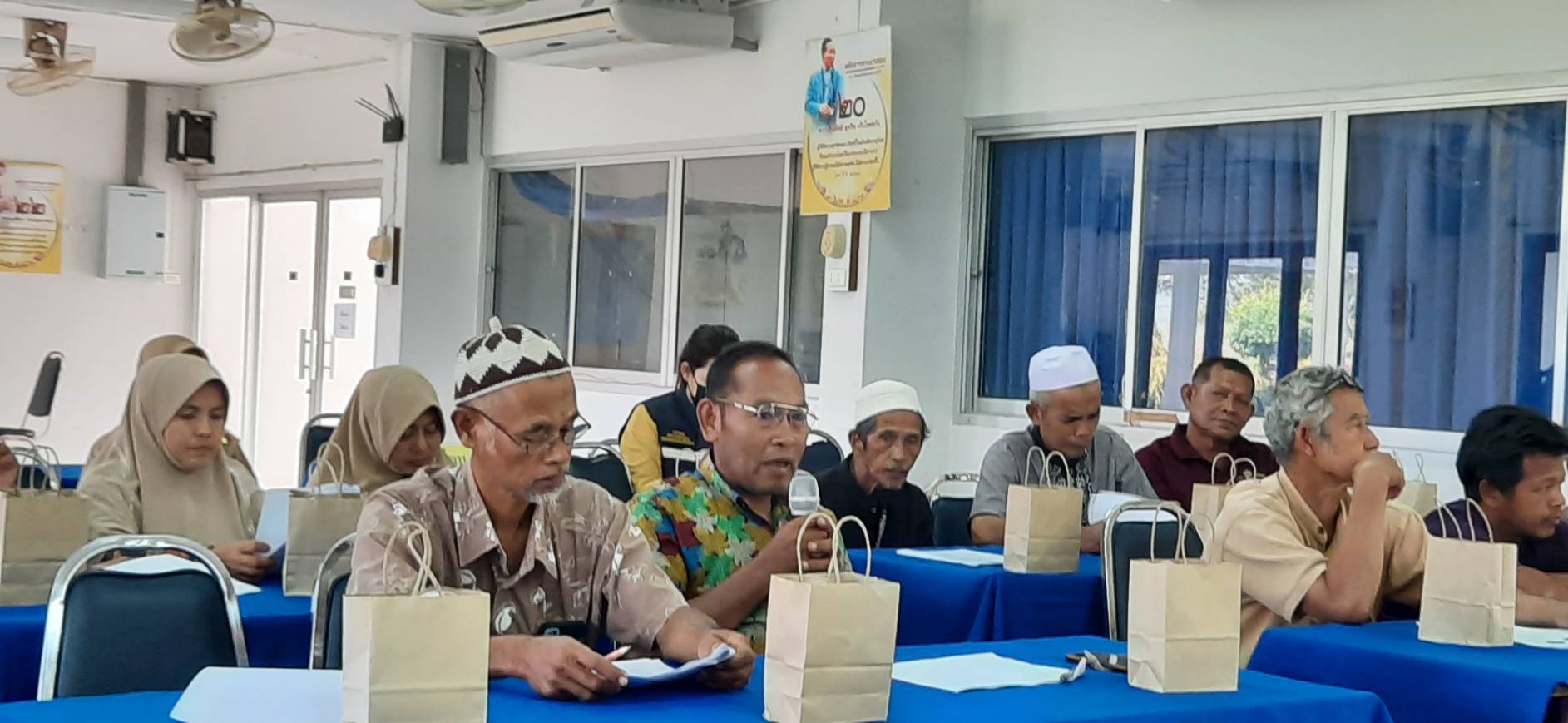 ร่วมประชุมการจัดเวทีชุมชน เพื่อขับเคลื่อนการเกษตรระดับหมู่บ้านสู่การผลิตสินค้าเกษตรมูลค่าสูง ประจำปีงบประมาณ พ.ศ. 2566..คลิก