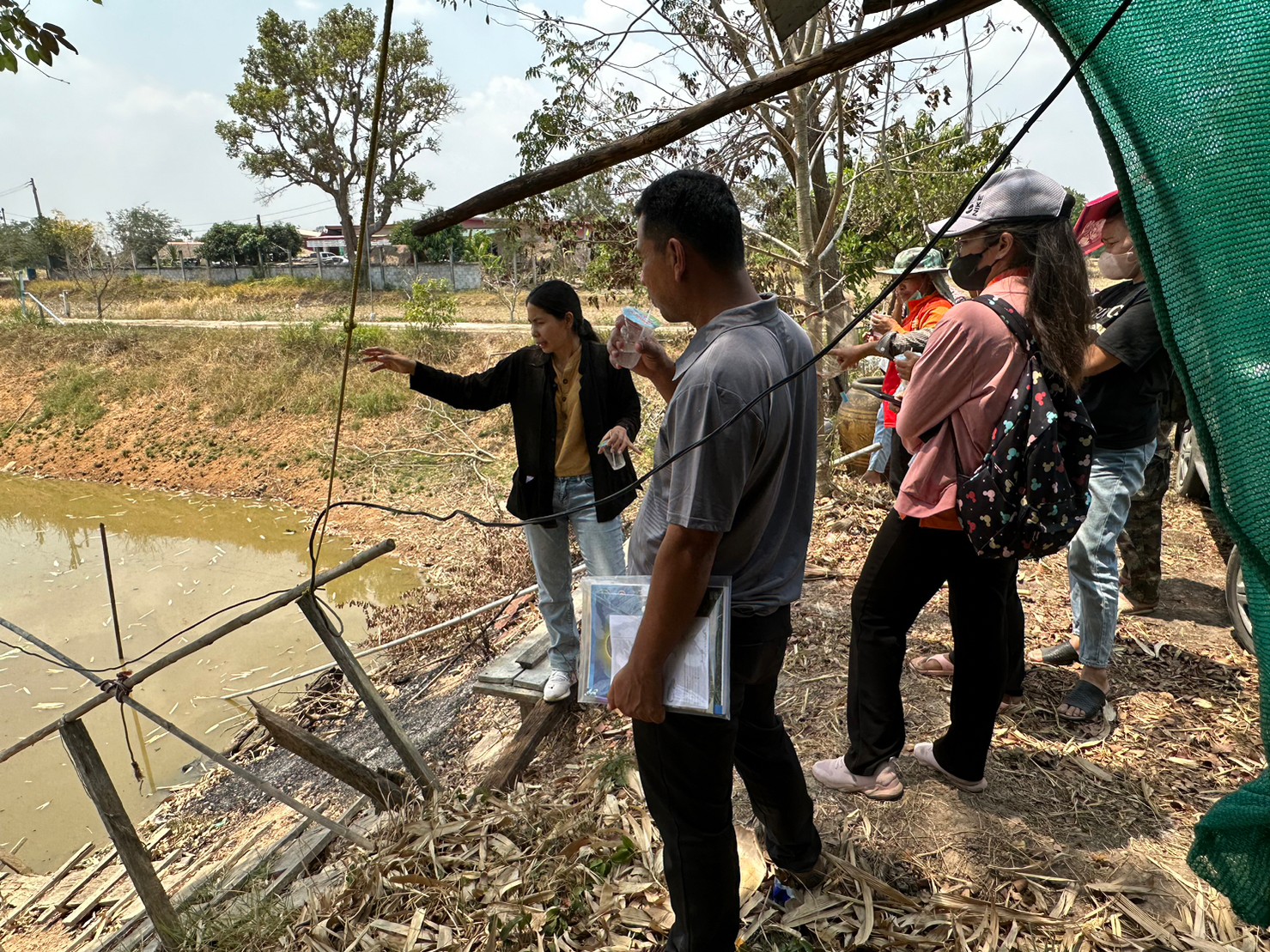 อบรมโครงการพัฒนาอาชีพการเพาะเลี้ยงปลาตะเพียนขาวในบ่อดินอำเภออุทุมพรพิสัย..คลิก
