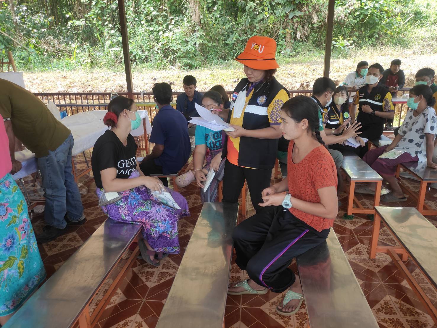 ร่วมจัดทำเวทีทำแผนพัฒนาอาชีพการใช้ประโยชน์ที่ดิน ในพื้นที่โครงการพัฒนาชุมชนในเขตรักษาพันธุ์สัตว์ป่าและอุทยานแห่งชาติจังหวัดกาญจนบุรี..คลิก