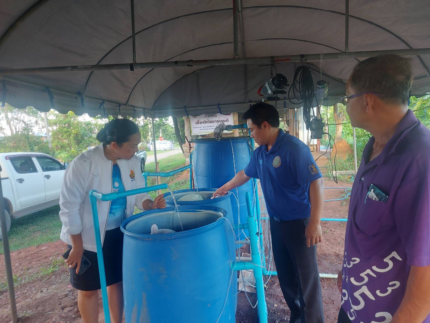วันที่ 21 มิถุนายน 2566  นายสมภาร วังคีรี ประมงอำเภอเมืองหนองบัวลำภู ตรวจติดตามโครงการตามแผนพัฒนาปฎิบัติราชการจังหวัด กิจกรรม พัฒนาศักยภาพการผลิตลูกพันธุ์ปลาตะเพียนขาวในชุมชนต้นแบบโดยใช้ชุดเพาะปลาเคลื่อนที่..คลิก