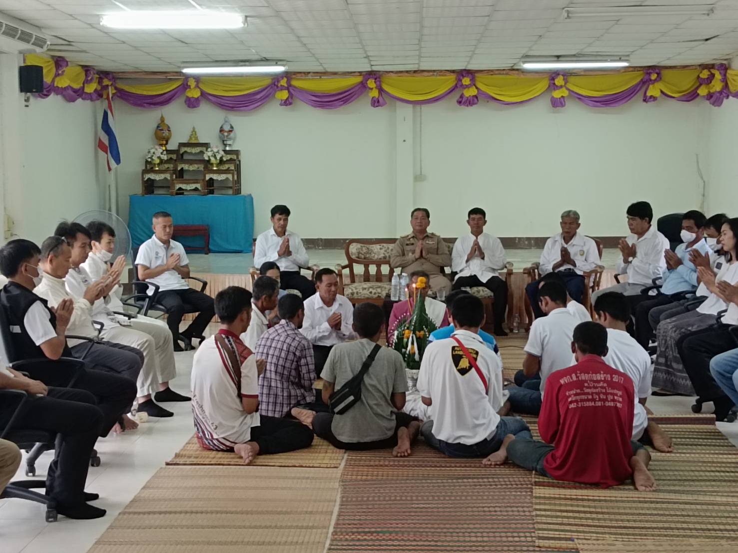 วันที่ 26 มิถุนายน 2566  นายวิทยา ประเสริฐสังข์ ประมงอำเภอโนนสังร่วมกิจกรรมเนื่องในวันต่อต้านยาเสพติดโลกโดยมีกิจกรรมทำบายศรีสู่ขวัญผู้ติดยาเสพติดที่ผ่านการบำบัดฟื้นฟูแล้วและร่วมเดินรณรงค์ต่อต้านยาเสพติดรอบเขตเทศบาลตำบลโนนสัง..คลิก