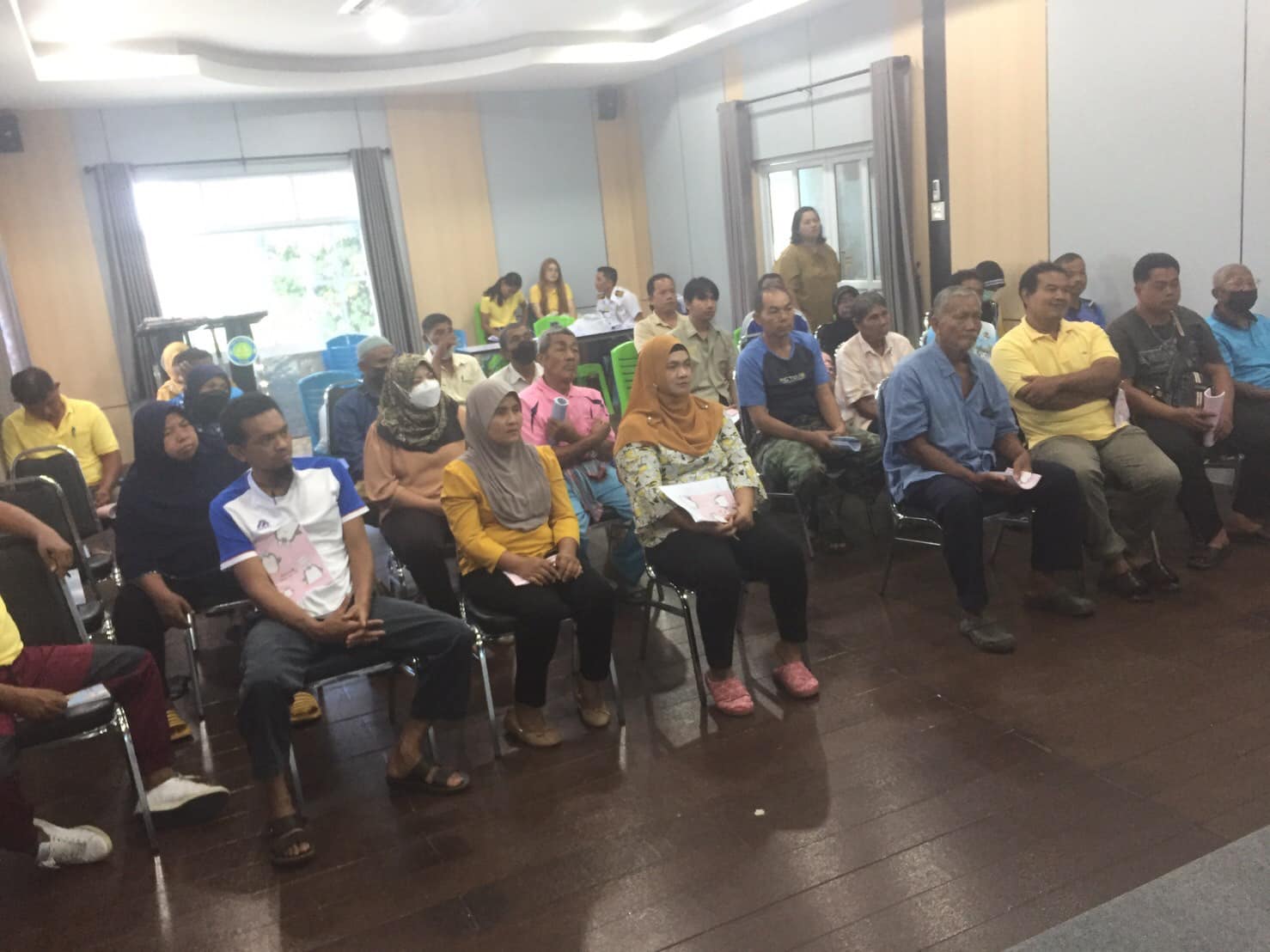 สำนักงานประมงจังหวัดสตูล จัดประชุมชี้แจง/ส่งเสริมองค์ความรู้ด้านการเพาะเลี้ยงสัตว์น้ำแก่เกษตรกรโครงการศูนย์เรียนรู้การเพิ่มประสิทธิภาพการผลิตสินค้าเกษตร  ณ ห้องประชุมเทศบาลทุ่งหว้า ตำบลทุ่งหว้า อำเภอทุ่งหว้า จังหวัดสตูล..คลิก