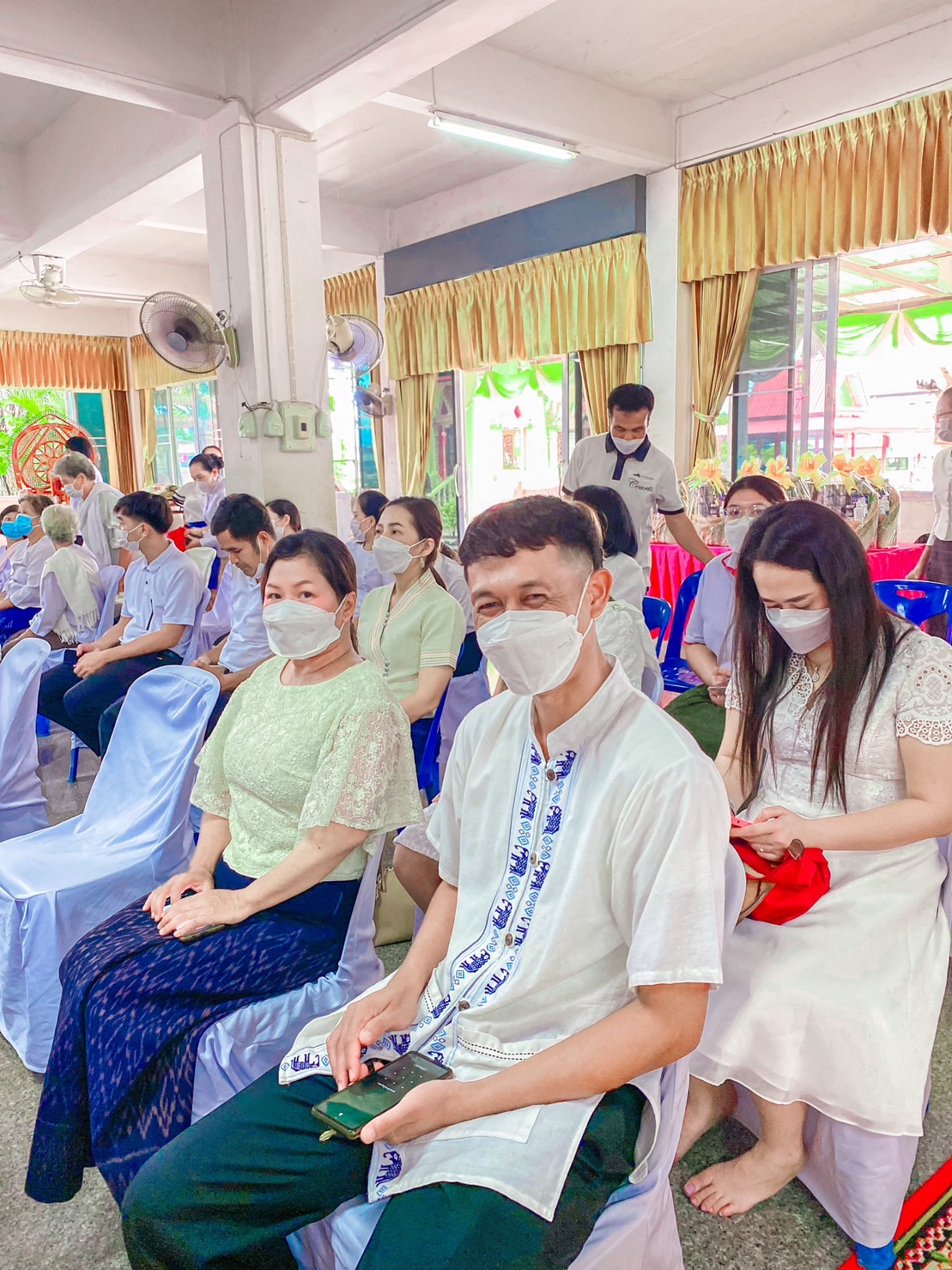 วันที่ 28 มิถุนายน พ.ศ.2566 นายบุญหลาย กุลนารัตน์ ประมงจังหวัดหนองบัวลำภู มอบหมายให้นางสาวทัศนีย์ สุนนท์ชัย หัวหน้ากลุ่มพัฒนาและส่งเสริมอาชีพการประมง พร้อมด้วยนายธีรศักดิ์ ศรีร่องหอย นักวิชาการประมงปฏิบัติการ และนางสาวสุทารัตน์ มาธิสุทธิ์ เจ้าหน้าที่ธุรการ ร่วมพิธีเจริญพระพุทธมนต์เฉลิมพระเกียรติพระบาทสมเด็จพระเจ้าอยู่หัว สมเด็จพระนางเจ้าสิริกิติ์ พระบรมราชินีนาถ พระบรมราชชนนีพันปีหลวง และสมเด็จพระนางเจ้าฯ พระบรมราชินี ประจำปีพุทธศักราช 2566..คลิก