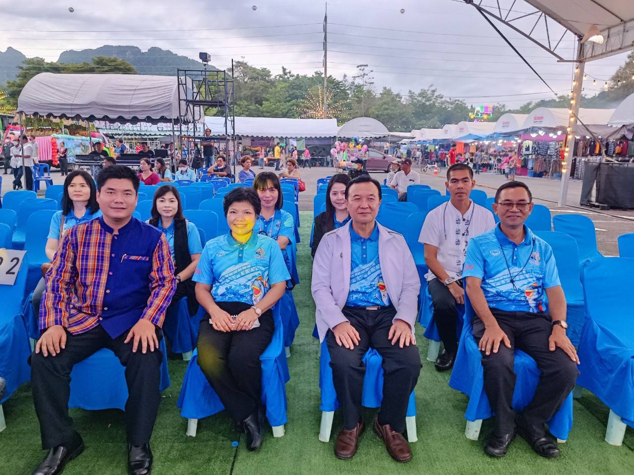 สำนักงานประมงจังหวัดกาญจนบุรี ร่วมงานเทศกาลผลไม้ของดีอำเภอทองผาภูมิ และสืบสานประเพณีลานบ้านลานวัฒนธรรม ประจำปี 2566..คลิก