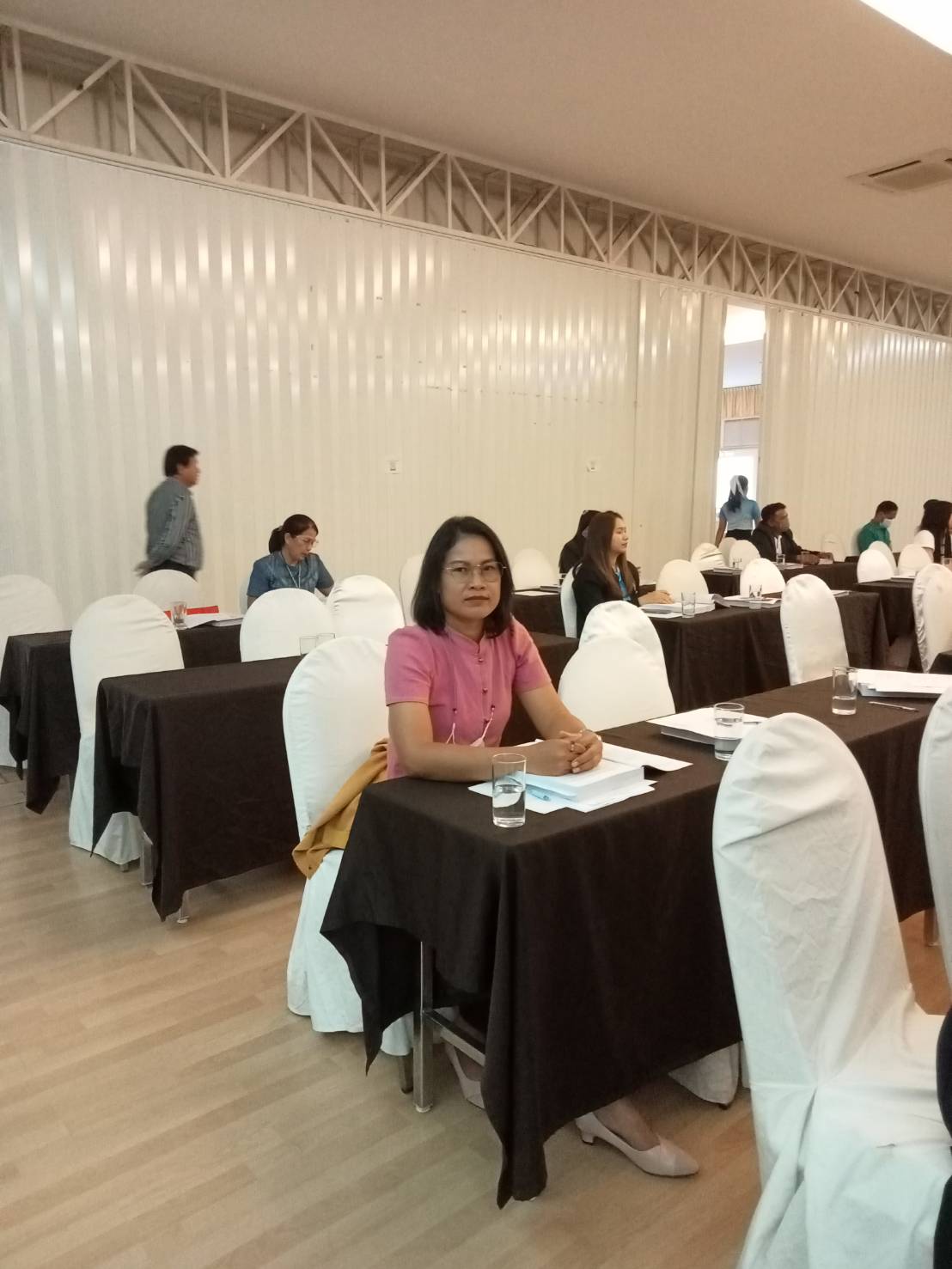 วันที่ 14 กรกฎาคม 2566  นายบุญหลาย กุลนารัตน์ ประมงจังหวัดหนองบัวลำภู มอบหมายให้ นางสาวภาพิมล เรืองศิริ เจ้าพนักงานธุรการปฎิบัติงาน เข้าร่วมโครงการประชาคมท้องถิ่น (ระดับจังหวัด) เพื่อจัดทำแผนพัฒนาท้องถิ่น (พ.ศ.2566-2570)  เพิ่มเติม ครั้งที่ 3..คลิก