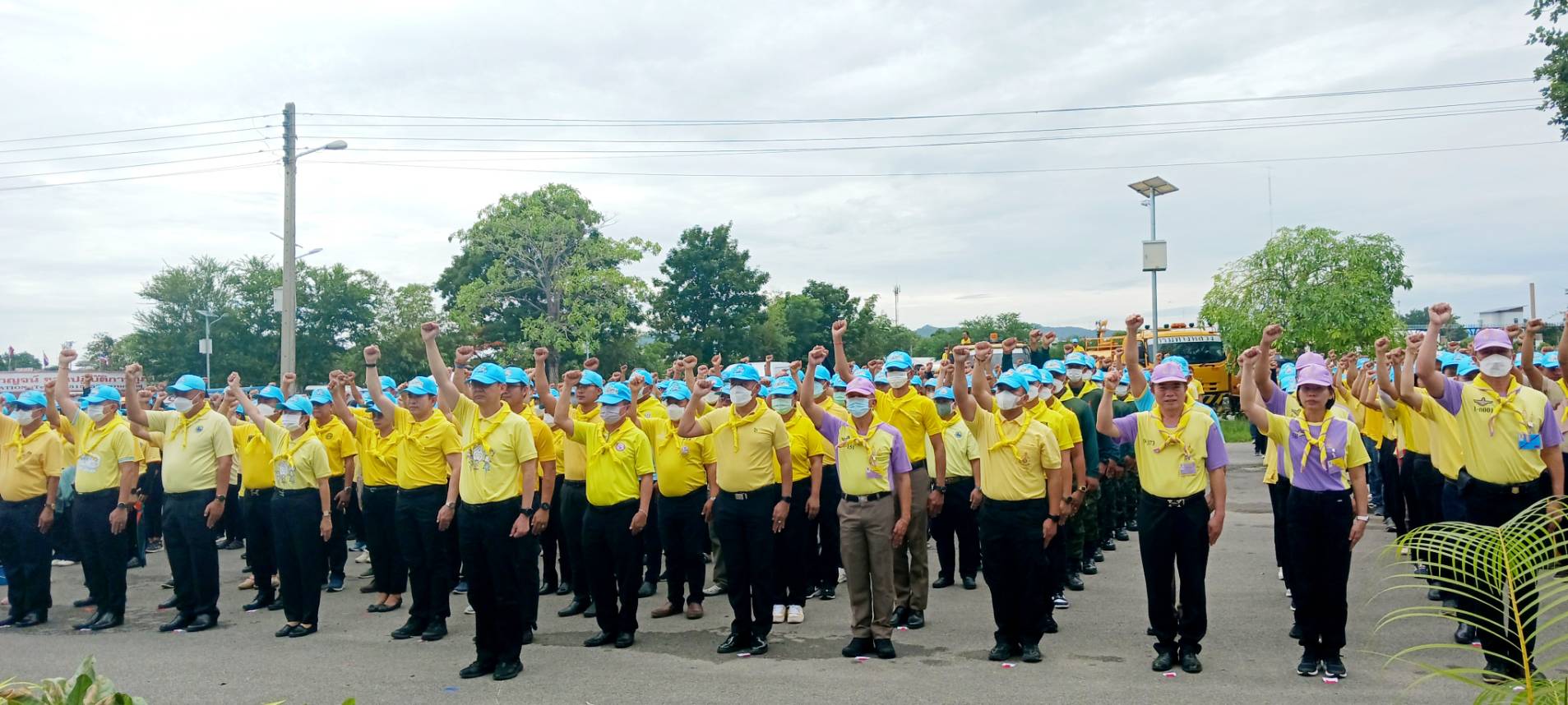 ร่วมกิจกรรมจิตอาสาทาสีสะพานสมเด็จพระสังฆราชญาณสังวร เนื่องในวันเฉลิมพระชนมพรรษา พระบาทสมเด็จพระปรเมนทรรามาธิบดีศรีสินทรมหาวชิราลงกรณ พระวชิรเกล้าเจ้าอยู่หัว..คลิก