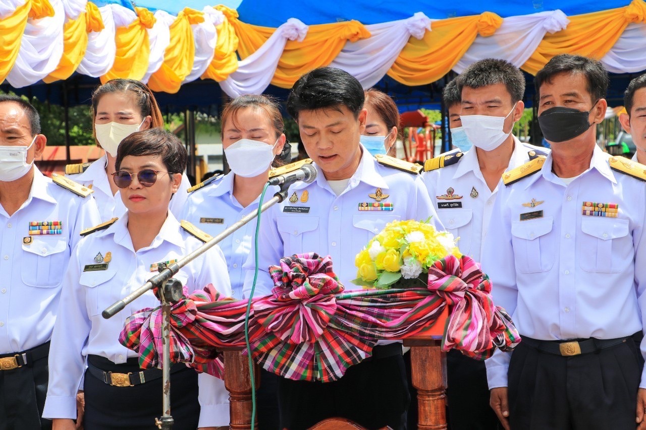 ร่วมพิธีปล่อยพันธุ์สัตว์น้ำเฉลิมพระเกียรติ พระบาทสมเด็จพระปรเมนทรรามาธิบดีศรีสินทรมหาวชิราลงกรณ เนื่องในวันเฉลิมพระชนมพรรษา