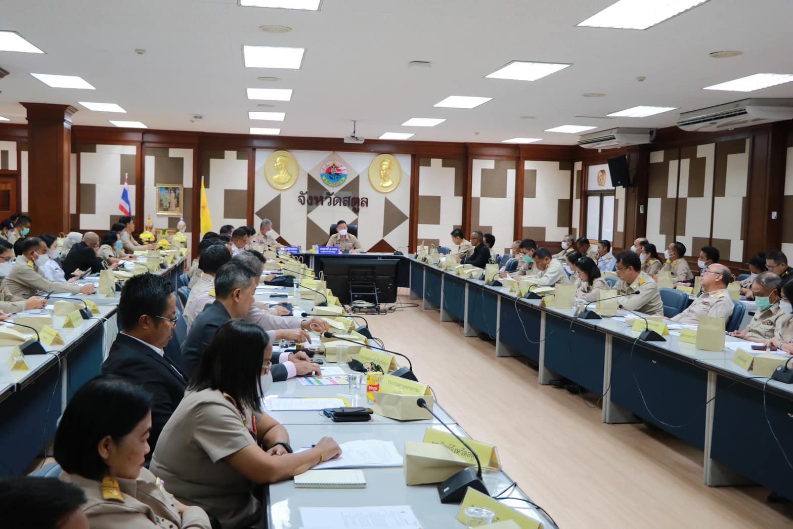 สำนักงานประมงจังหวัดสตูลเข้าร่วมประชุมคณะกรมการจังหวัดและหัวหน้าส่วนราชการจังหวัดสตูล ประจำเดือนกรกฎาคม ประจำปี 2566..คลิก