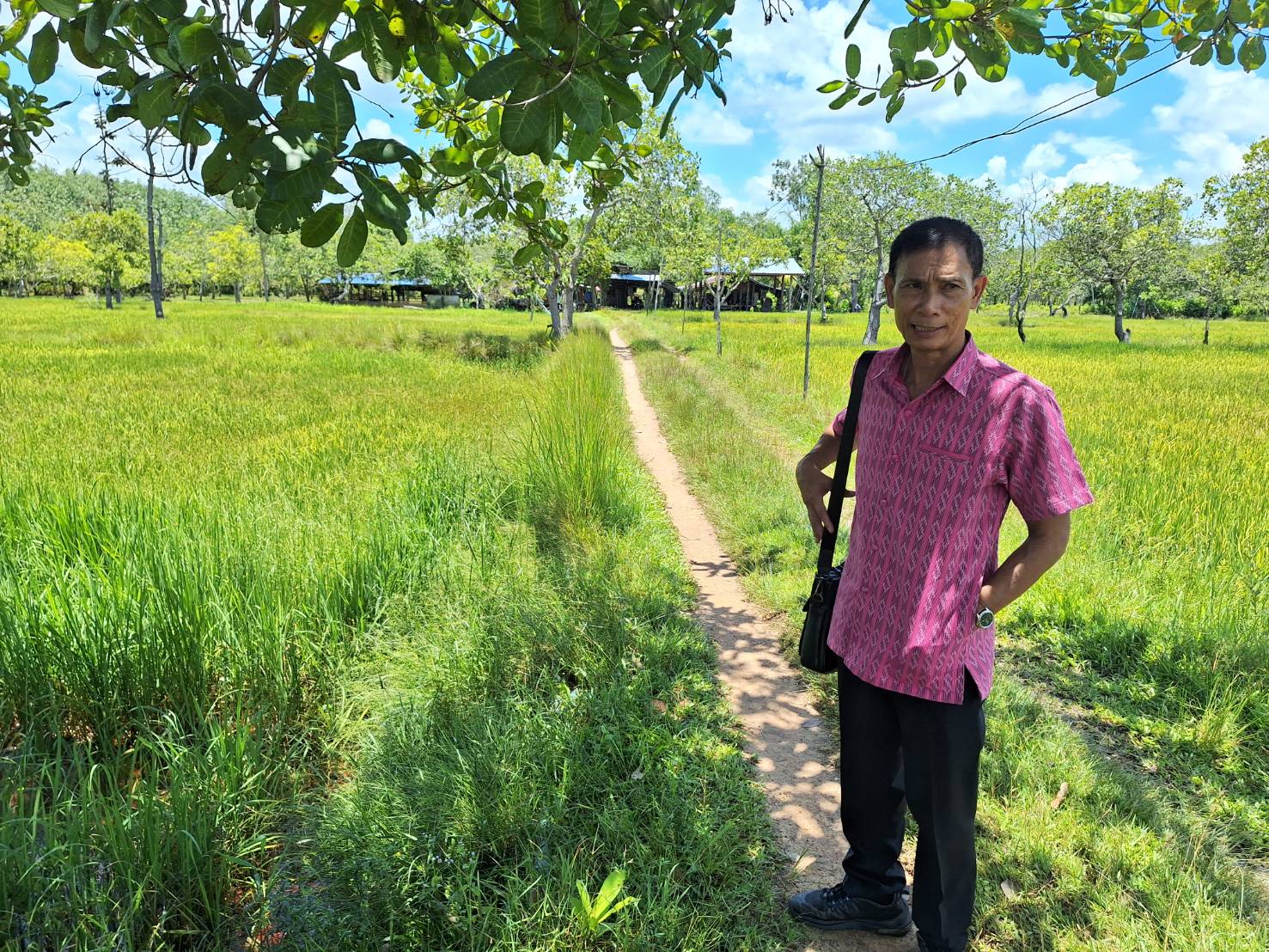 ประมงจังหวัดอุบลราชธานี เยี่ยมเยียนพบปะ ศพก.เครือข่ายด้านการประมง ยกระดับ ปี 2566..คลิก