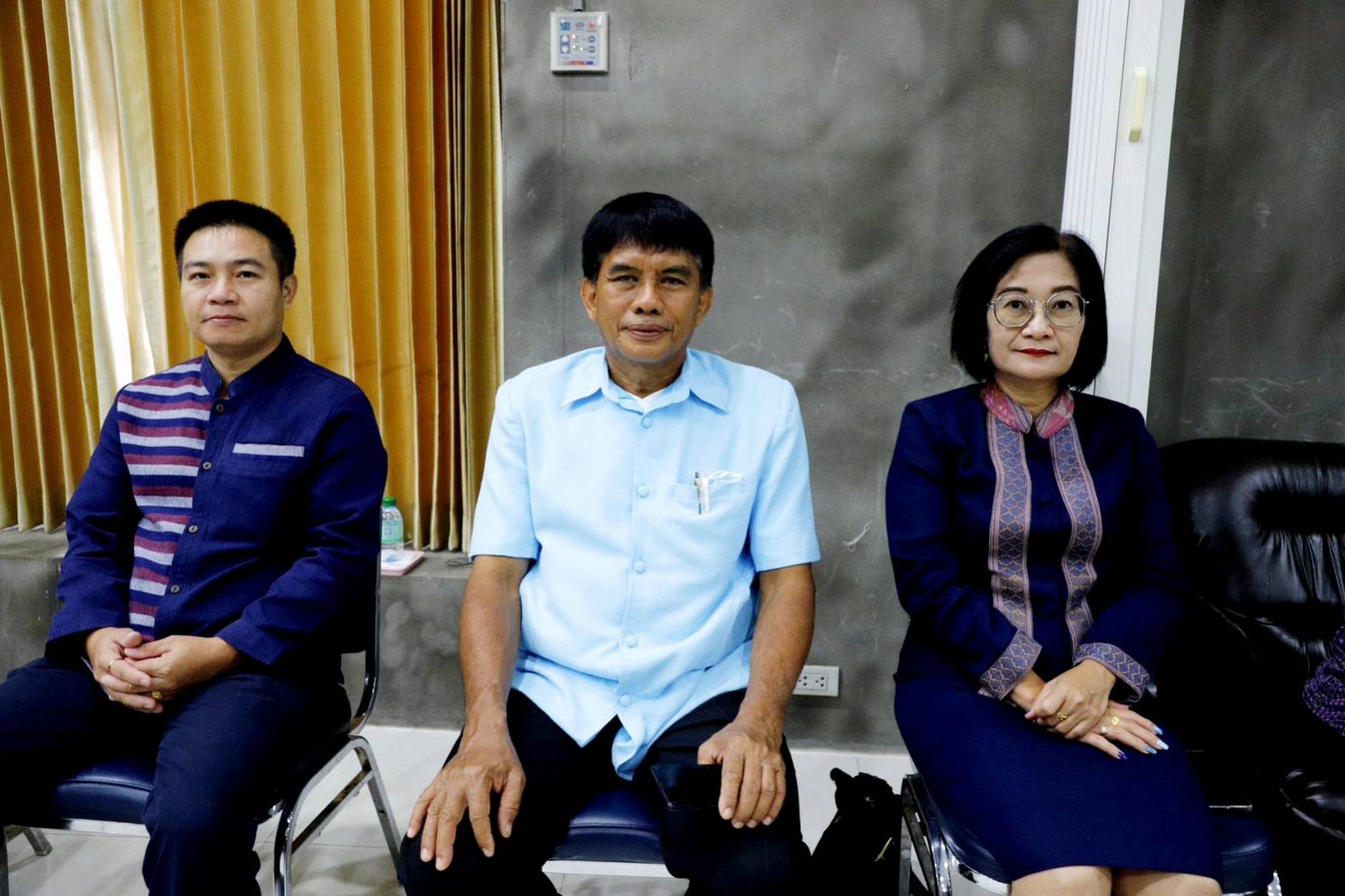 นายบุญหลาย  กุลนารัตน์ ประมงจังหวัดหนองบัวลำภู มอบหมาย นางถนอมขวัญ  นอศรี หัวหน้ากลุ่มบริหารและยุทธศาสตร์ ร่วมเป็นเกียรติในพิธีเปิดการอบรมถ่ายทอดความรู้การผลิตมะขามเปรี้ยวยักษ์สร้างรายได้ รุ่นที่ 1 ณ ห้องประชุมศูนย์ประสานงาน การมีส่วนร่วมของประชาชน (ตึกเขียว) ณ  ทีว่าการอำเภอเมืองหนองบัวลำภู โดยมี นายศศิน  พัฒนภิรมย์ รองผู้ว่าราชการจังหวัดหนองบัวลำภู เป็นประธานเปิดการอบรม..คลิก