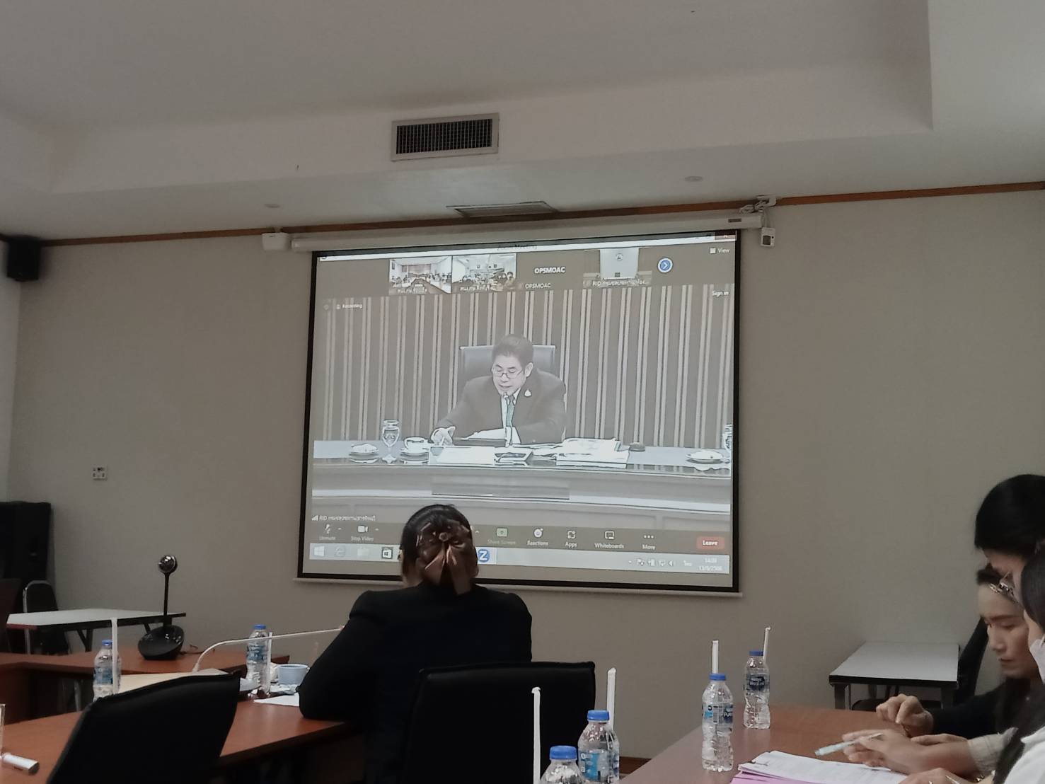 ร่วมรับฟังการมอบนโยบายขับเคลื่อนงานกระทรวงเกษตรและสหกรณ์ ผ่านระบบประชุมทางไกลออนไลน์