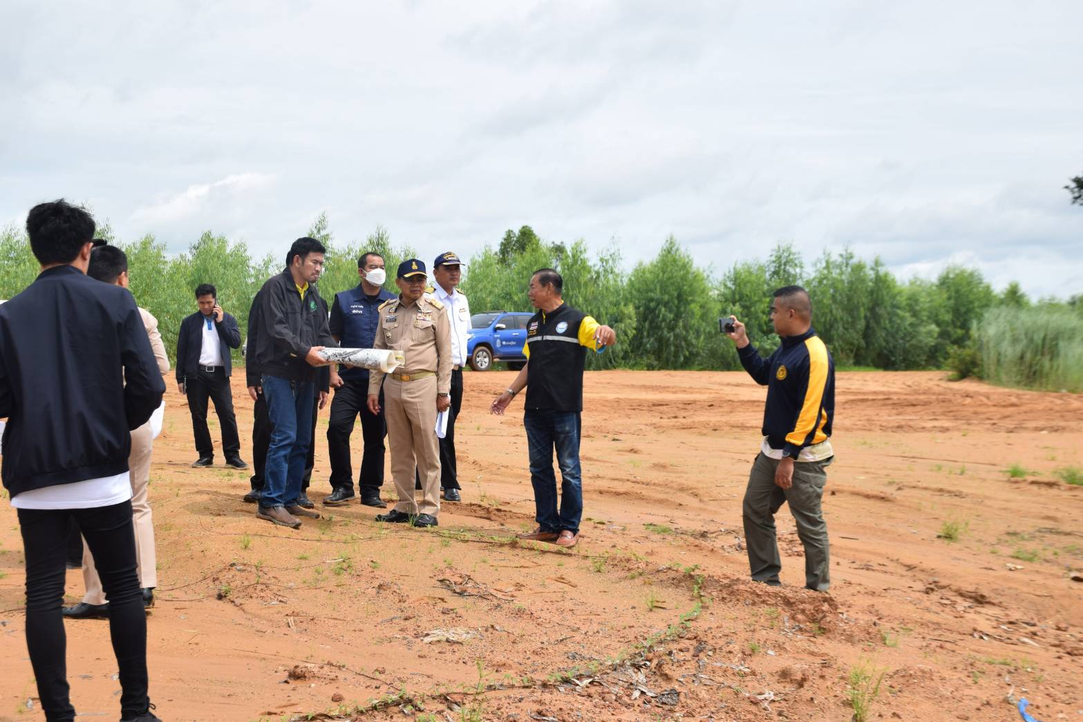 ประมงอุบลฯ ร่วมตรวจสอบสถานที่และประชุมคณะอนุกรรมการพิจารณาอนุญาตให้ดูดทรายประจำจังหวัดอุบลราชธานี..คลิก