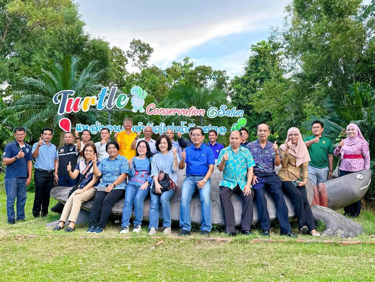 สำนักงานประมงจังหวัดสตูลร่วมต้อนรับนายเฉลิมชัย  สุวรรณรักษ์  อธิบดีกรมประมงและคณะ