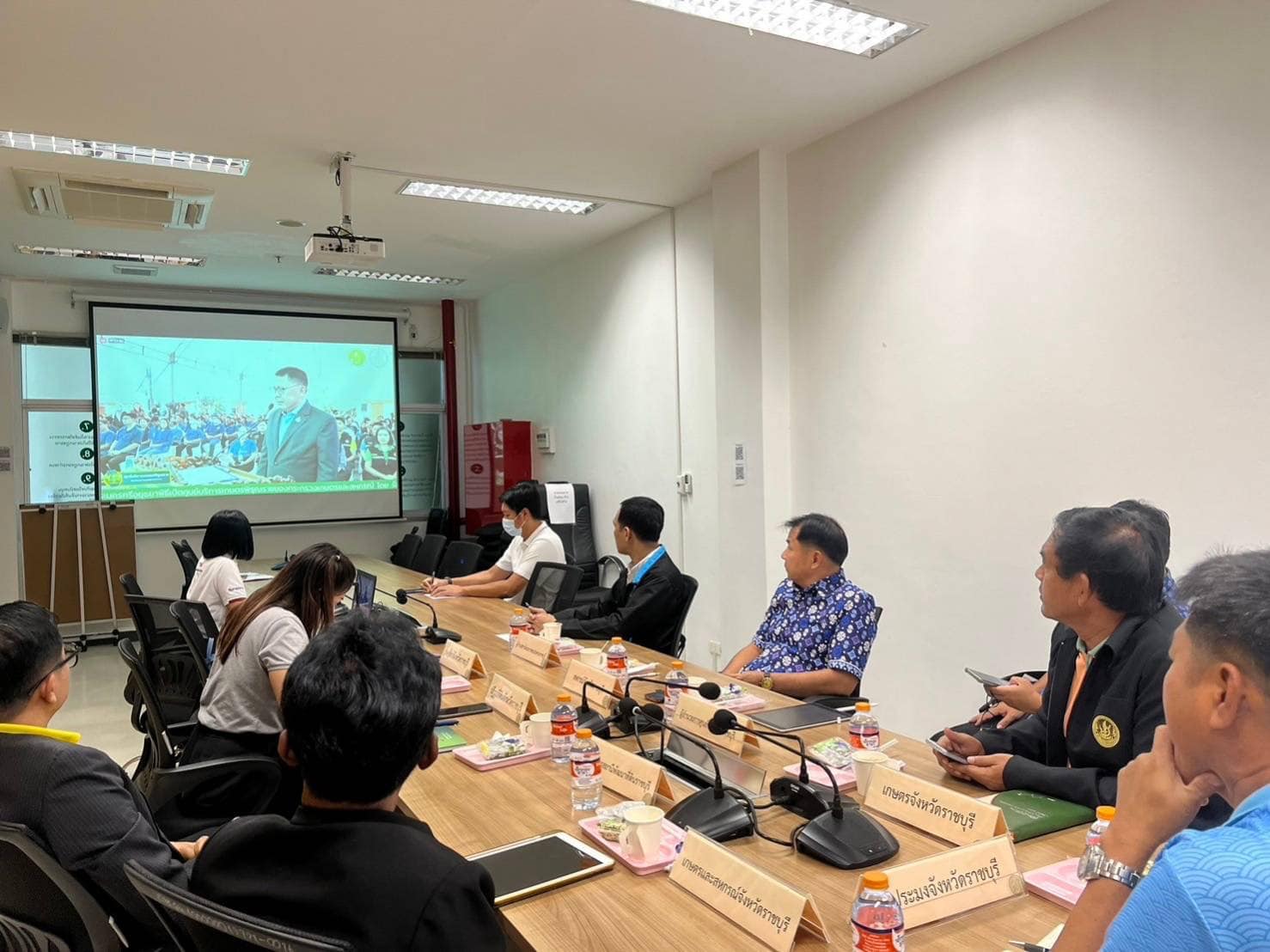 ร่วมชมการถ่ายทอดสดพิธีเปิดศูนย์บริการเกษตรพิรุณราช กระทรวงเกษตรและสหกรณ์..คลิก