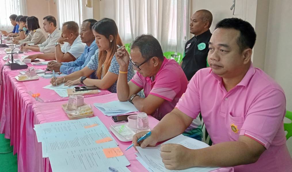 ประมงอำเภอเมืองพัทลุง เข้าร่วมประชุม หัวหน้าส่วนราชการ ประจำเดือน  ณ ห้องประชุมอำเภอเมืองพัทลุง ชั้น 2 (หลังเก่า)..คลิก