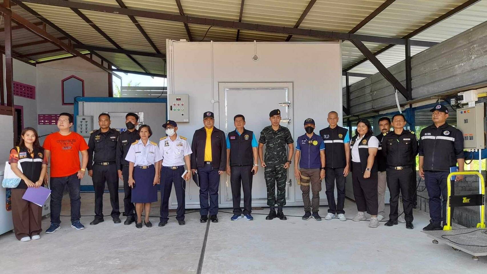 ประมงจังหวัดพัทลุง  พร้อมด้วย หัวหน้ากลุ่มบริหารจัดการด้านการประมง  เข้าตรวจสอบห้องเย็น   ในพื้นที่อำเภอเขาชัยสน และ อำเภอปากพะยูน จังหวัดพัทลุง..คลิก
