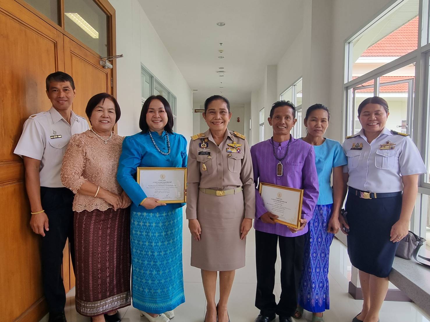 ประมงอุบล  นำ“เกษตรกรดีเด่น” ประเภท สาขาอาชีพการเพาะเลี้ยงสัตว์น้ำจืด และ “กลุ่มเกษตรกรดีเด่น” กลุ่ม ประเภทกลุ่มเกษตรกรแปรรูปสัตว์น้ำ เข้ารับใบประกาศเกียรติคุณ เกษตรกรและสถาบันเกษตรกรดีเด่นด้านการประมง ระดับเขต ประจำปี พ.ศ. 2566..คลิก