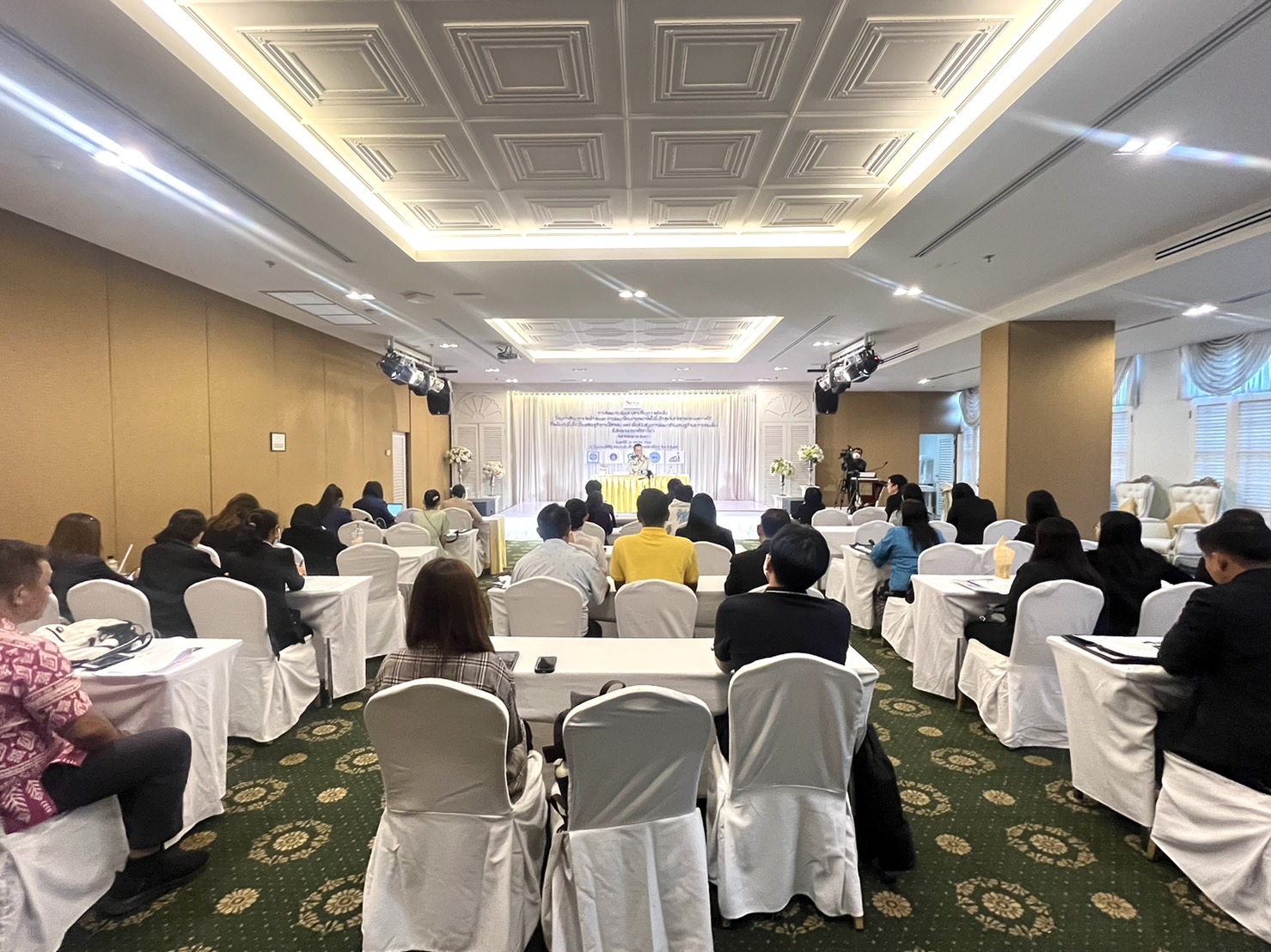 ประมงจังหวัดพัทลุง เข้าร่วมสัมมนารับฟังและแลกเปลี่ยนความคิดเห็น โครงการศึกษาการจัดทำ Model การพัฒนาโครงข่ายคมนาคม ในพื้นที่กลุ่มจังหวัดภาคกลางและภาคใต้ เชื่อมโยงกับพื้นที่ระเบียงเศรษฐกิจภายใต้กรอบ GMS เพื่อสนับสนุนการพัฒนาด้านเศรษฐกิจและการท่องเที่ยวพื้นที่กลุ่มจังหวัดภาตใต้อ่าวไทย 2..คลิก