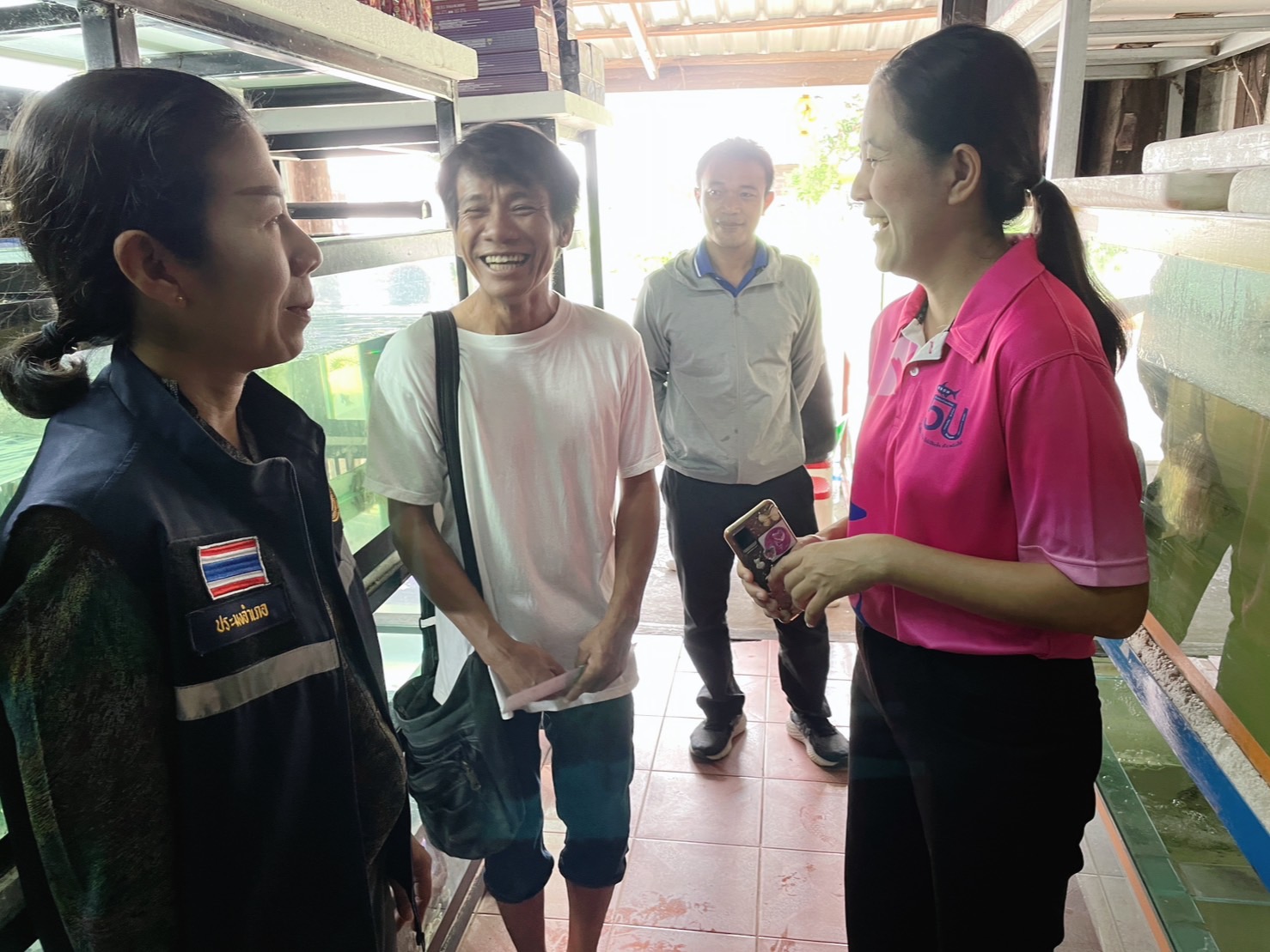 ประมงอุบล บูรณางานพื้นตรวจสอบสถานประกอบการรวบรวมปลาสวยงาม ในพื้นที่อำเภพิบูลมังสาหาร..คลิก