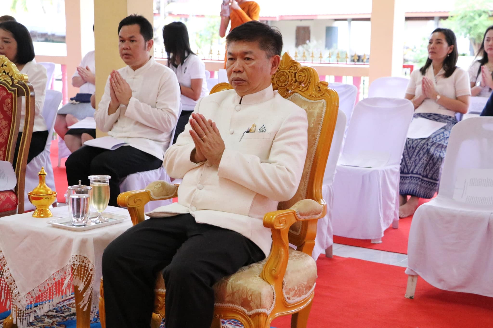 นายบุญหลาย กุลนารัตน์ ประมงจังหวัดหนองบัวลำภู มอบหมาย นายสมสมจิตร์ พงษ์ภุมมา หัวหน้ากลุ่มบริหารและจัดการประมงพร้อมด้วยนางสาวสุทารัตน์ มาธิสุทธิ์ เจ้าหน้าที่ธุรการ ร่วมพิธีเจริญพระพุทธมนต์เฉลิมพระเกียรติพระบาทสมเด็จพระเจ้าอยู่หัว สมเด็จพระนางเจ้าสิริกิติ์ พระบรมราชินีนาถ พระบรมราชชนนีพันปีหลวง และสมเด็จพระนางเจ้าฯ พระบรมราชินี..คลิก