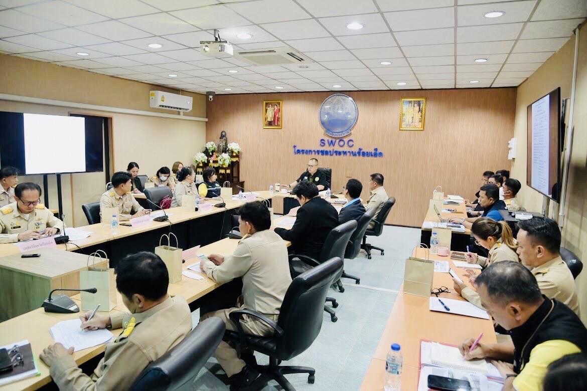 ร่วมลงพื้นที่ในการตรวจราชการของคณะที่ปรึกษารัฐมนตรีว่าการกระทรวงเกษตรและสหกรณ์ (พันเอก รวิรักษ์ สัตตบุศย์)