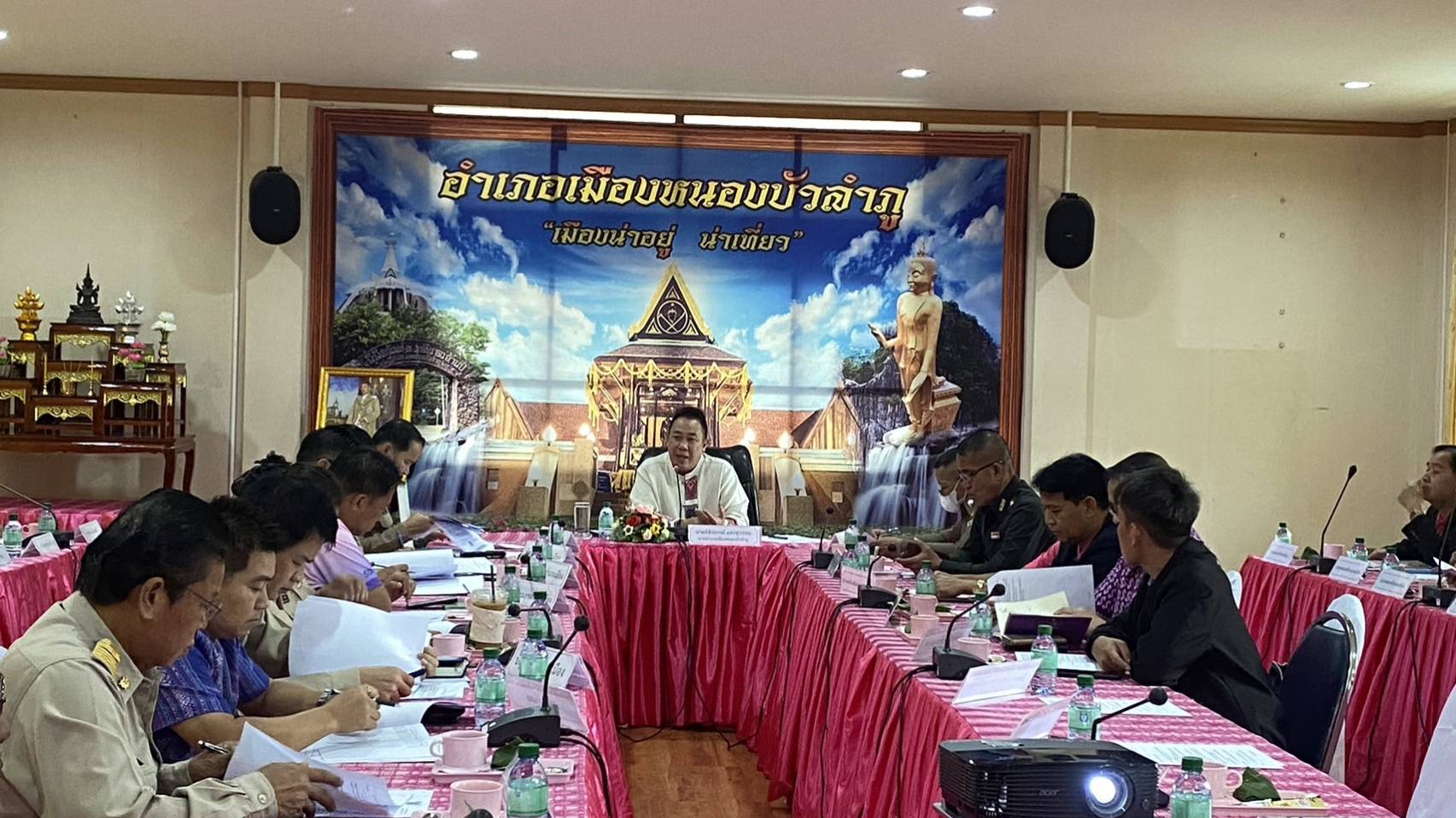 นายสมภาร วังคีรี ประมงอำเภอเมืองหนองบัวลำภู ร่วมประชุมหัวหน้าส่วนราชการ หัวหน้าหน่วยงานรัฐวิสาหกิจ นายกเทศมนตรี นายกองค์การบริหารส่วนตำบล กำนัน อำเภอเมืองหนองบัวลำภู ประจำเดือนพฤศจิกายน ครั้งที่ 11/2566 ณ ห้องประชุมนครเขื่อนขันธ์ ชั้น 2 อำเภอเมืองหนองบัวลำภู..คลิก
