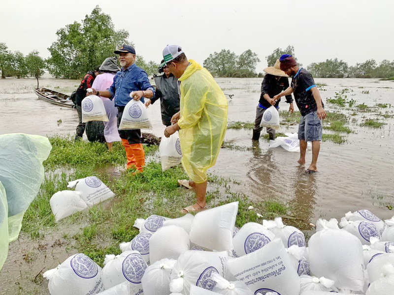 ปล่อยพันธุ์ปลากินพืช ลงสู่ทะเลสาบสงขลา อ.เมือง จ.พัทลุง..คลิก