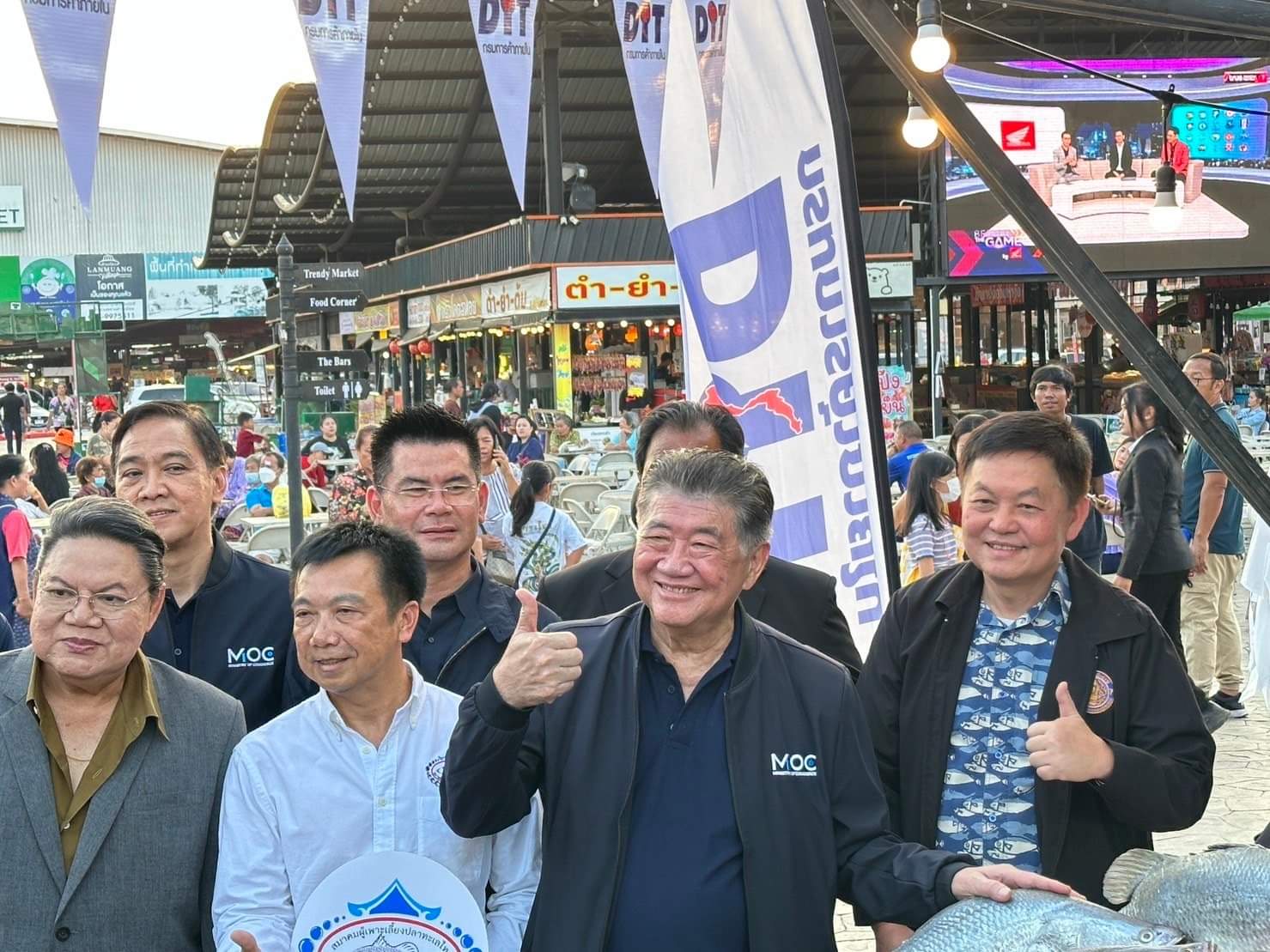 รองอธิบดีกรมประมง  เข้าเยี่ยมชมดูงานในพื้นที่จังหวัดเชียงราย..คลิก