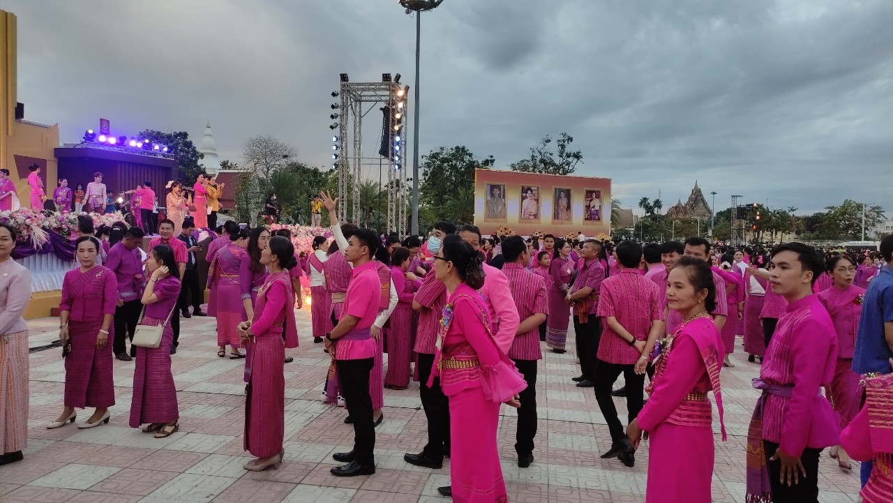 ร่วมรำวง สมมาน้ำ คืนเพ็ง เส็งประทีป ปี 2566..คลิก