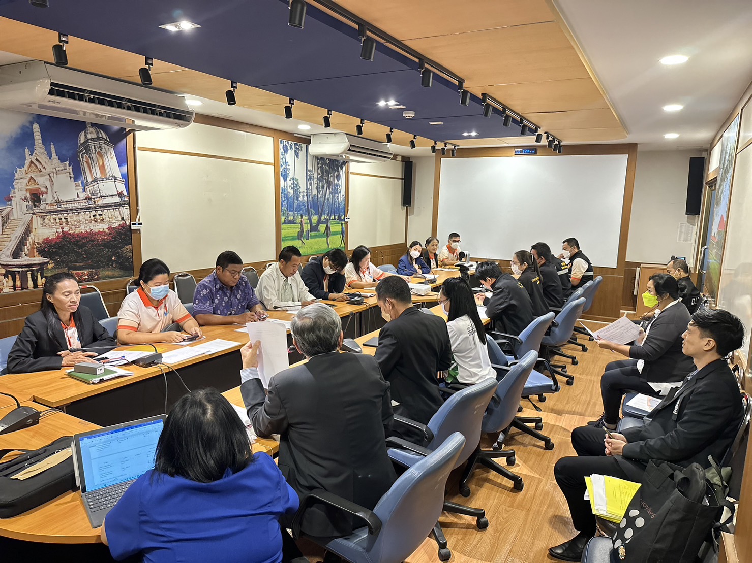 เข้าร่วมให้ข้อมูลการประเมินผลโครงการตามแผนปฏิบัติราชการประจำปีงบประมาณ พ.ศ. 2561-2565 ของกลุ่มจังหวัดภาคกลางตอนล่าง 2..คลิก