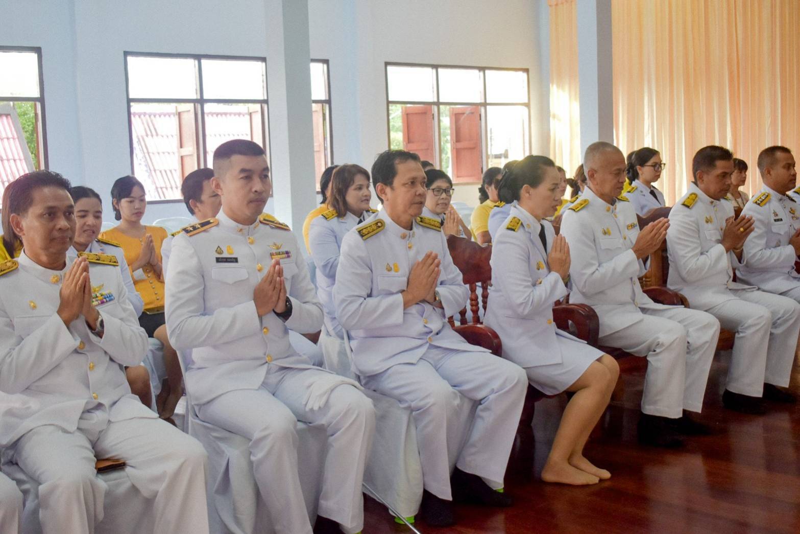 ประมงอำเภอเขาชัยสน ร่วมพิธีทำบุญตักบาตรถวายเป็นพระราชกุศล  และพิธีวางพานพุ่มดอกไม้ เนื่องในวันคล้ายวันพระบรมราชสมภพ  พระบาทสมเด็จพระบรมชนกาธิเบศร มหาภูมิพลอดุลยเดชมหาราช  บรมนาถบพิตร วันชาติ และวันพ่อแห่งชาติ 5 ธันวาคม 2566..คลิก