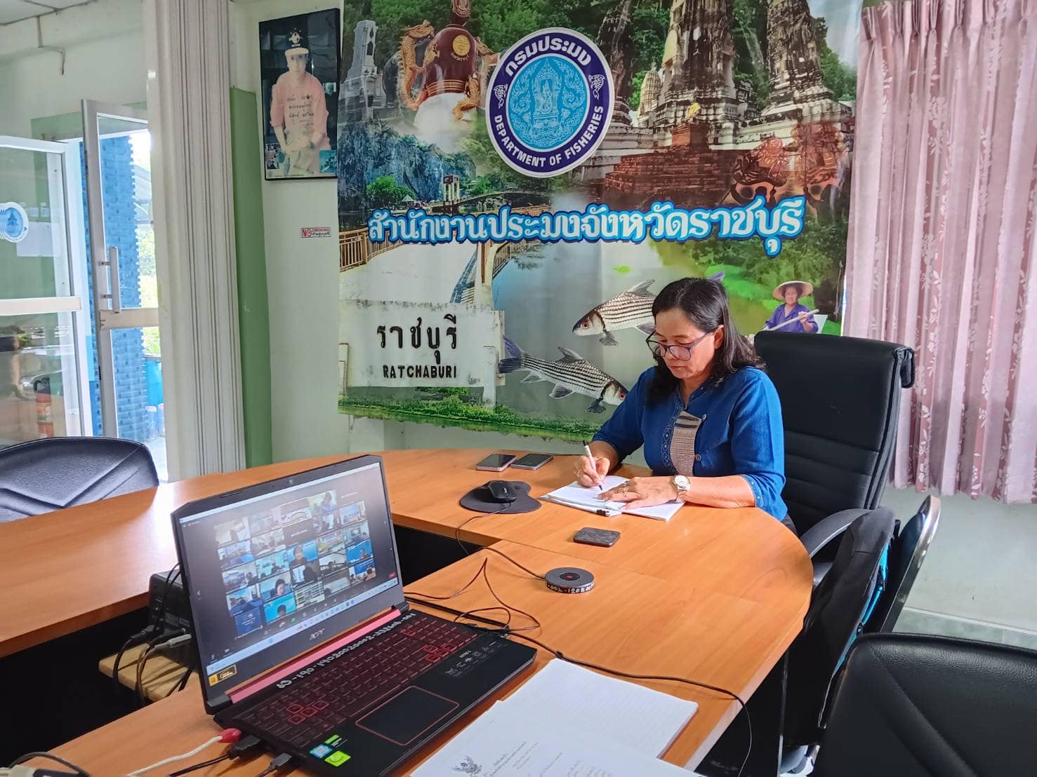 เข้าประชุมซักซ้อมการใช้งานระบบกลางกฏหมายและการถอดบทเรียนการใช้อำนาจตามมาตรา 103 การรื้อถอนกระชังเลี้ยงสัตว์น้ำโดยไม่ได้รับอนุญาตฯ..คลิก
