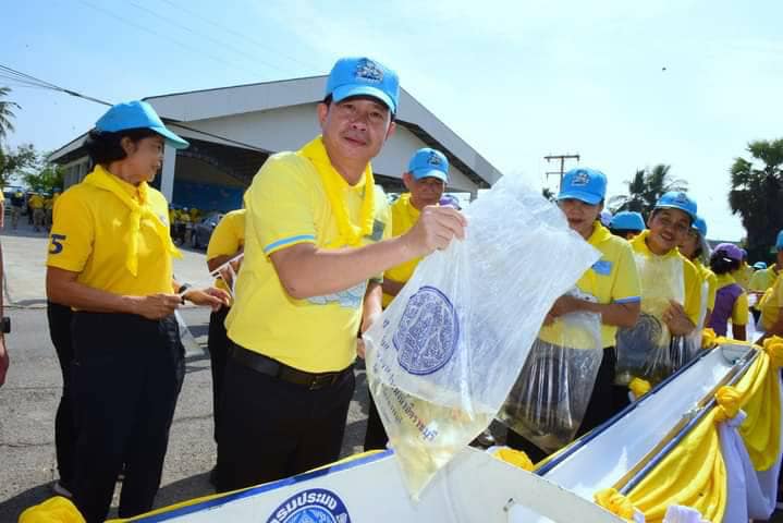 เข้าร่วมกิจกรรมจิตอาสาพัฒนาเนื่องในวันคล้ายวันพระบรมราชสมภพพระบาทสมเด็จพระบรมชนกาธิเบศร มหาภูมิพลอดุลยเดชมหาราช บรมนาถบพิตร “วันชาติ และวันพ่อแห่งชาติ” ในวันที่ 5 ธันวาคม ของทุกปี..คลิก