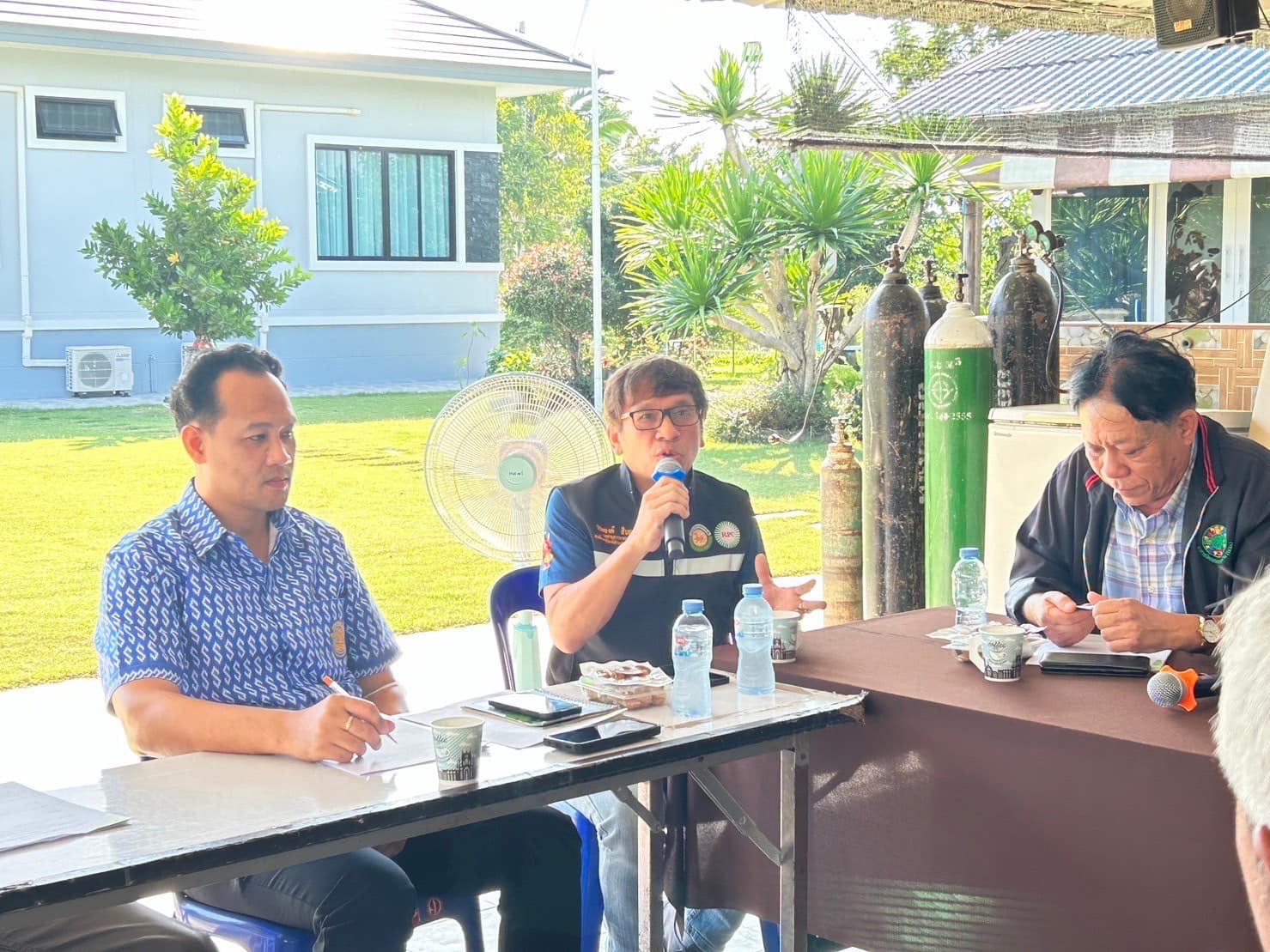 เข้าร่วมประชุมเชื่อมโยงการดำเนินงานคณะกรรมการเครือข่าย ศูนย์เรียนรู้การเพิ่มประสิทธิภาพการผลิตสินค้าเกษตร (ศพก.) และแปลงใหญ่ ครั้งที่ 1/2567 ภายใต้โครงการระบบส่งเสริมเกษตรแบบแปลงใหญ่ ปี 2567..คลิก