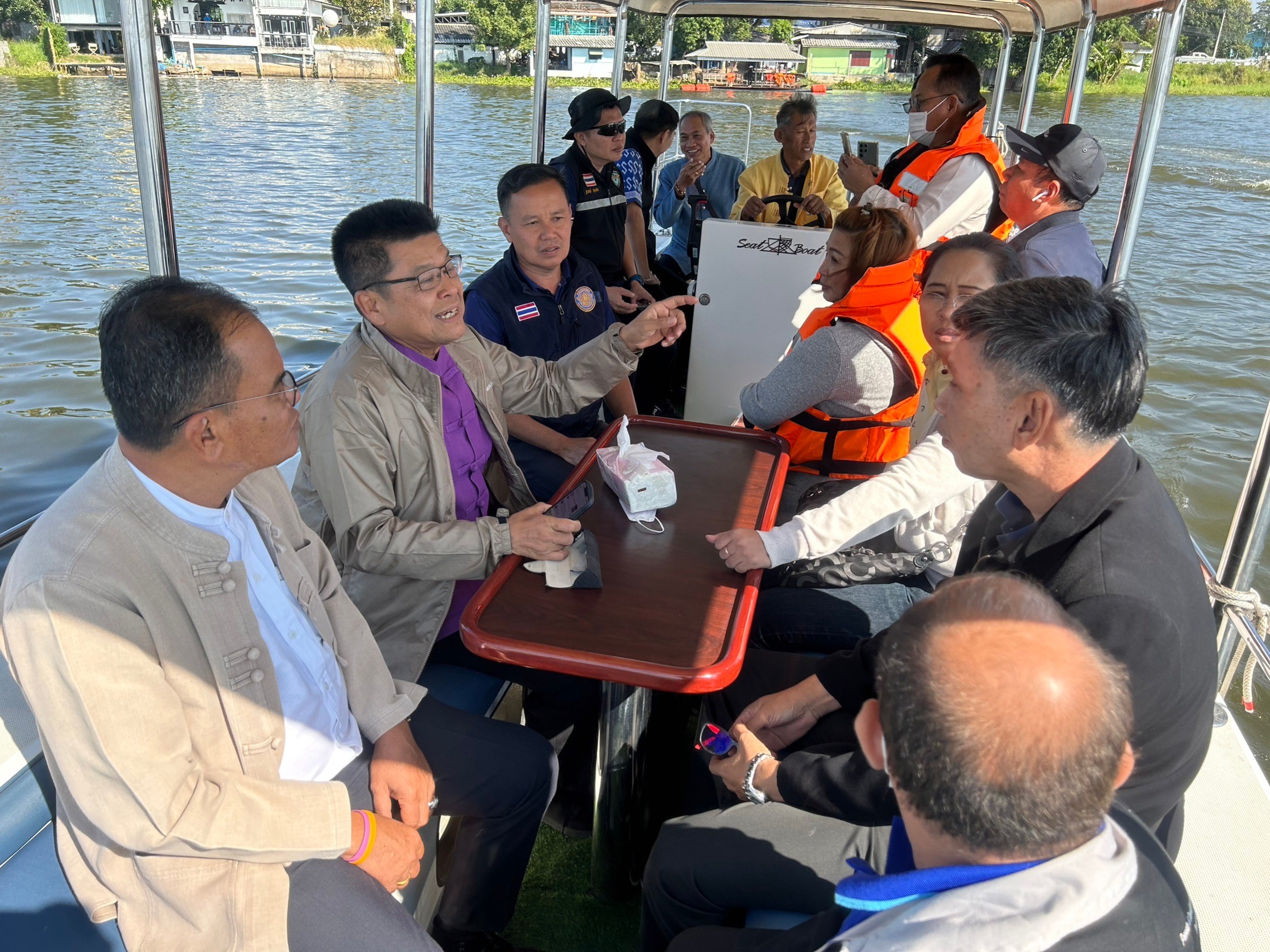 ร่วมงาน “อิ่มไอหนาว แอ่วม่วนลำ กว๊านพะเยา”มหกรรมการเกษตรและท่องเที่ยวถนนสายดอกไม้งามริมกว๊านพะเยา..คลิก