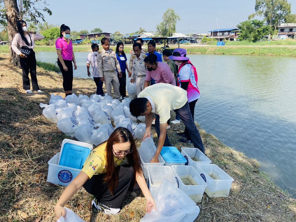 ร่วมปล่อยพันธุ์ปลา เพื่อเพิ่มผลผลิตสัตว์น้ำในแหล่งน้ำสาธารณะ และเพื่อเป็นแหล่งรายได้ของประชาชนที่ประกอบอาชีพการประมง ในโครงการบริหารจัดการทรัพยากรประมง กิจกรรมย่อยผลิตลูกพันธุ์สัตว์น้ำ ณ คลองหัวตะพาน..คลิก