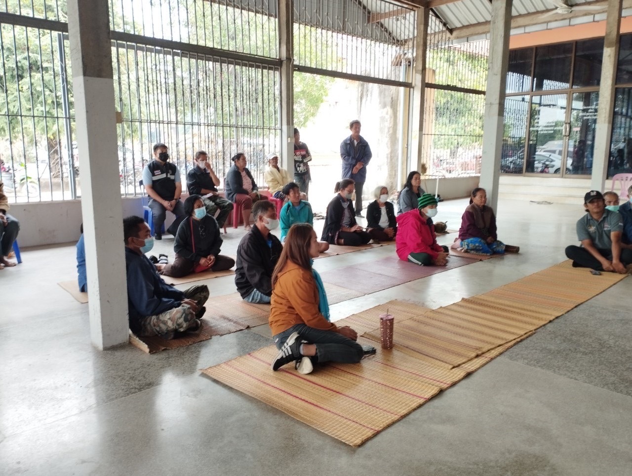 มอบพันธุ์ปลากินพืชให้แก่เกษตรกรผู้ได้รับความเสียหายจากภัยพิบัติ (อุทกภัย) ปี ๒๕๖๖ ด้านประมง ในพื้นที่อำเภอธวัชบุรี จังหวัดร้อยเอ็ด จำนวน ๒๖ ราย..คลิก