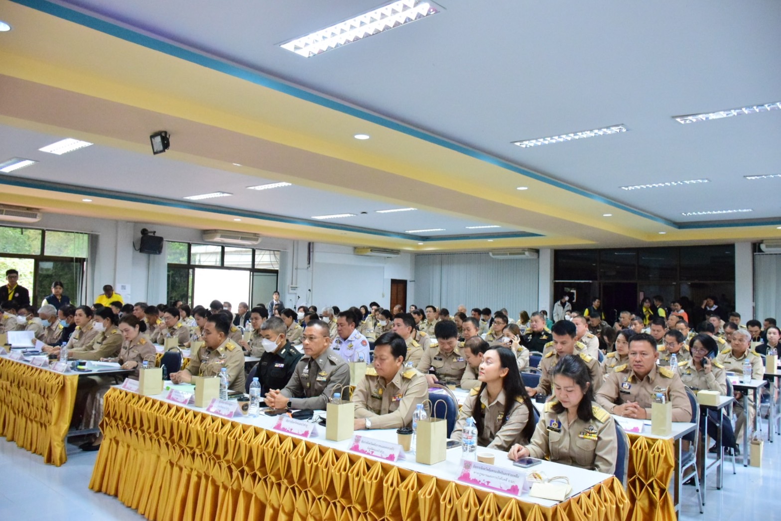 นายบุญหลาย กุลนารัตน์ ประมงจังหวัดหนองบัวลำภู ร่วมการประชุมคณะกรมการจังหวัด หัวหน้าส่วนราชการประจำจังหวัด ครั้งที่ ๑/๒๕๖๗ ประจำเดือนมกราคม ๒๕๖๗..คลิก