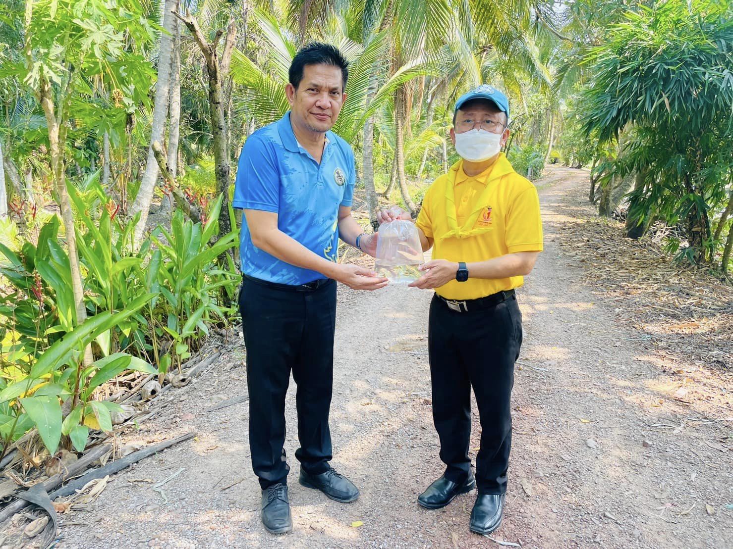 ร่วมลงพื้นที่กำจัดลูกน้ำยุงลาย..คลิก