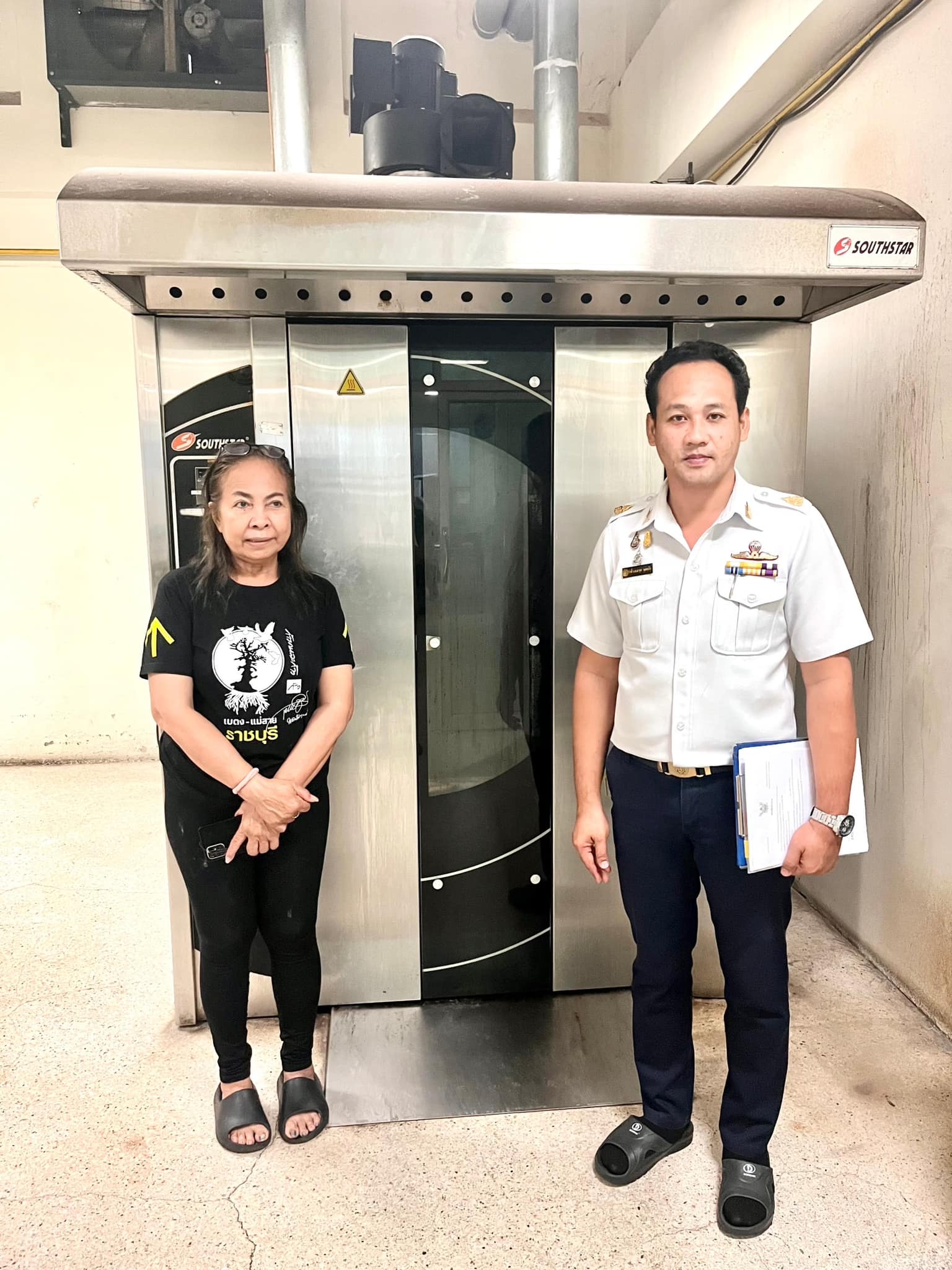 ลงพื้นที่เข้าตรวจสอบสถานประกอบกิจการผลิตและแปรรูปผลิตภัณฑ์สัตว์น้ำ ประเภท ข้าวเกรียบปลาอบปรุงรส..คลิก