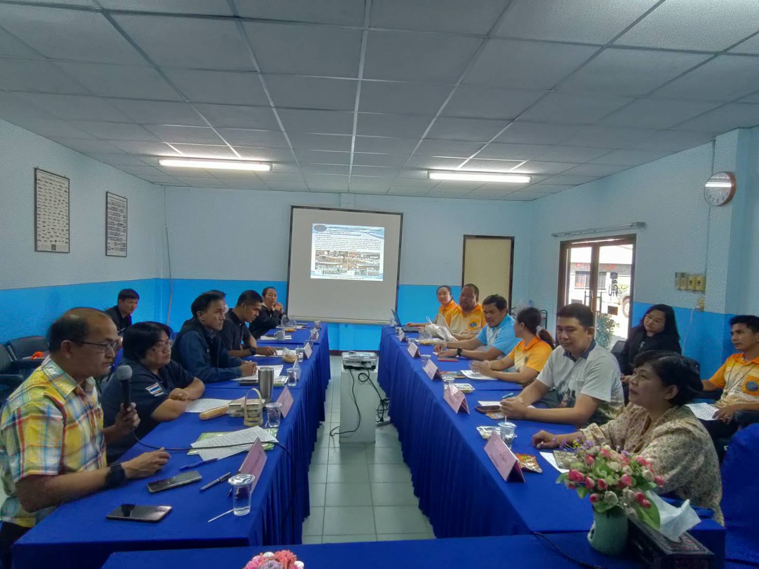 ประชุมข้าราชการ พนักงานราชการ และเจ้าหน้าที่สำนักงานประมงจังหวัดกาญจนบุรี ประจำเดือน กุมภาพันธ์ 2567..คลิก