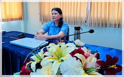 การถ่ายทอดความรู้ให้แก่นักศึกษาฝึกงาน ชุดที่ 1..คลิก