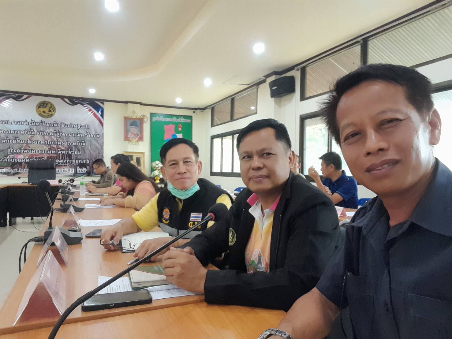 นายสมมิตร ธรรมมิยะ ประมงอำเภอสุวรรณคูหา ร่วมประชุมคณะกรรมการป้องกันและลดอุบัติเหตุทางถนนในช่วงเทศกาลสงกรานต์ 67..คลิก