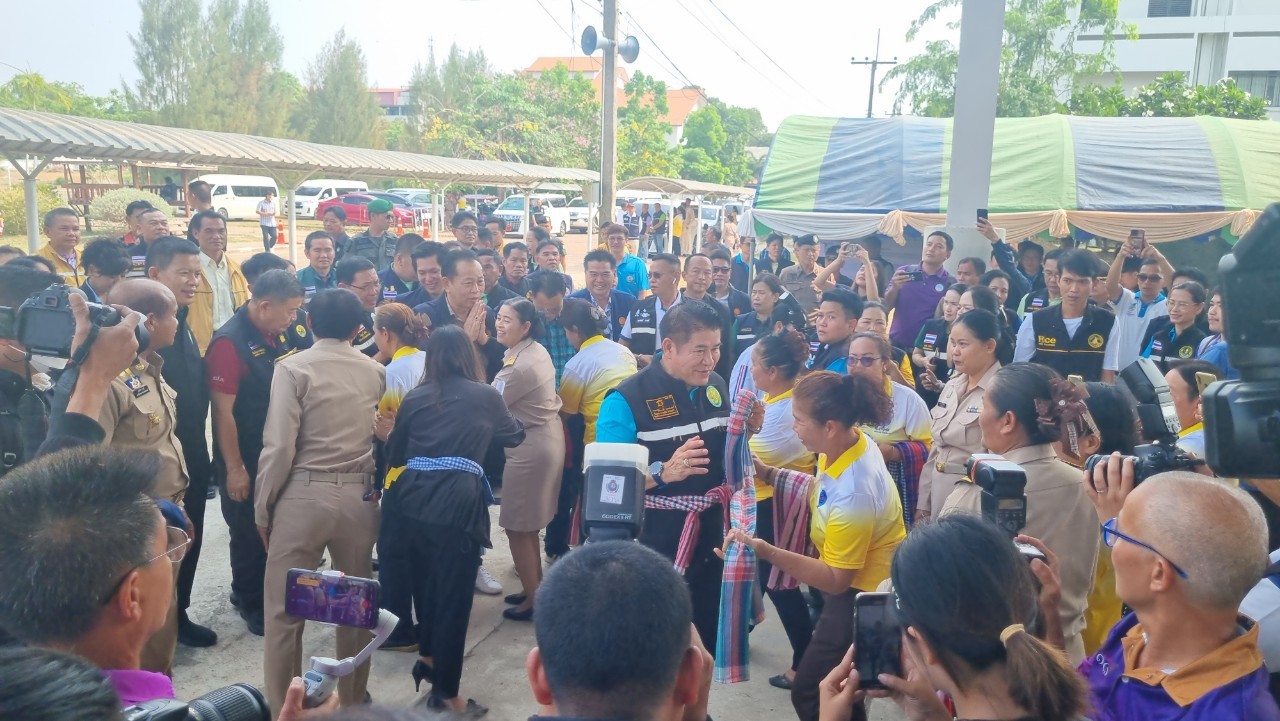 ร่วมต้อนรับการเดินทางมาตรวจราชการของ ร้อยเอก ธรรมนัส พรหมเผ่า รัฐมนตรีว่าการกระทรวงเกษตรและสหกรณ์