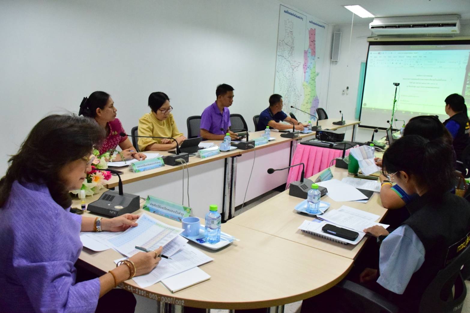 นายประชุม ดวนใหญ่ ประมงจังหวัดหนองบัวลำภู มอบหมาย นางสาวทัศนีย์ สุนนท์ชัย หัวหน้ากลุ่มพัฒนาและส่งเสริมอาชีพการประมง เข้าร่วประชุมคณะกรรมการและคณะทำงานตรวจสอบปริมาณน้ำนมโคทั้งระบบ..คลิก