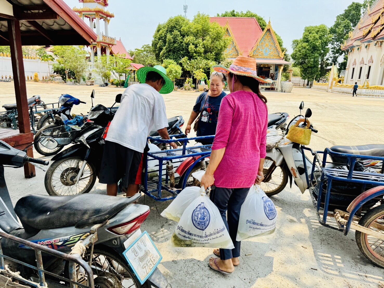 ช่วยเหลือเกษตรที่ได้รับผลกระทบจากภัยพิบัติ ตามข้อสั่งการของรัฐมนตรีช่วยว่าการกระทรวงเกษตรและสหกรณ์ (นายไชยา  พรหมา) จำนวน 35 ราย