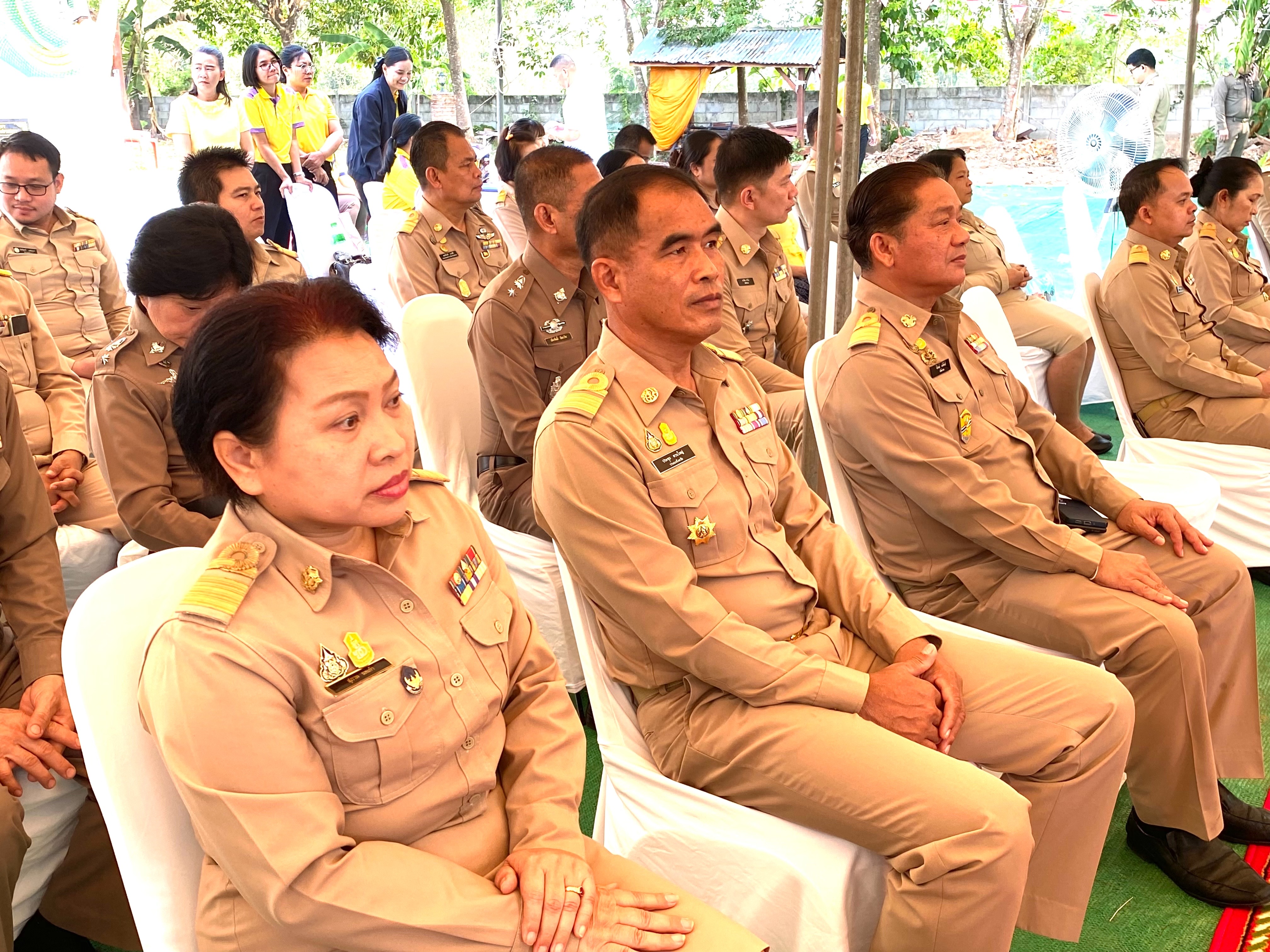 สำนักงานประมงจังหวัดหนองบัวลำภู ร่วมพิธีลาสิกขาตามโครงการบรรพชาสามเณรภาคฤดูร้อน เฉลิมพระเกียรติพระบาทสมเด็จพระเจ้าอยู่หัวฯ..คลิก