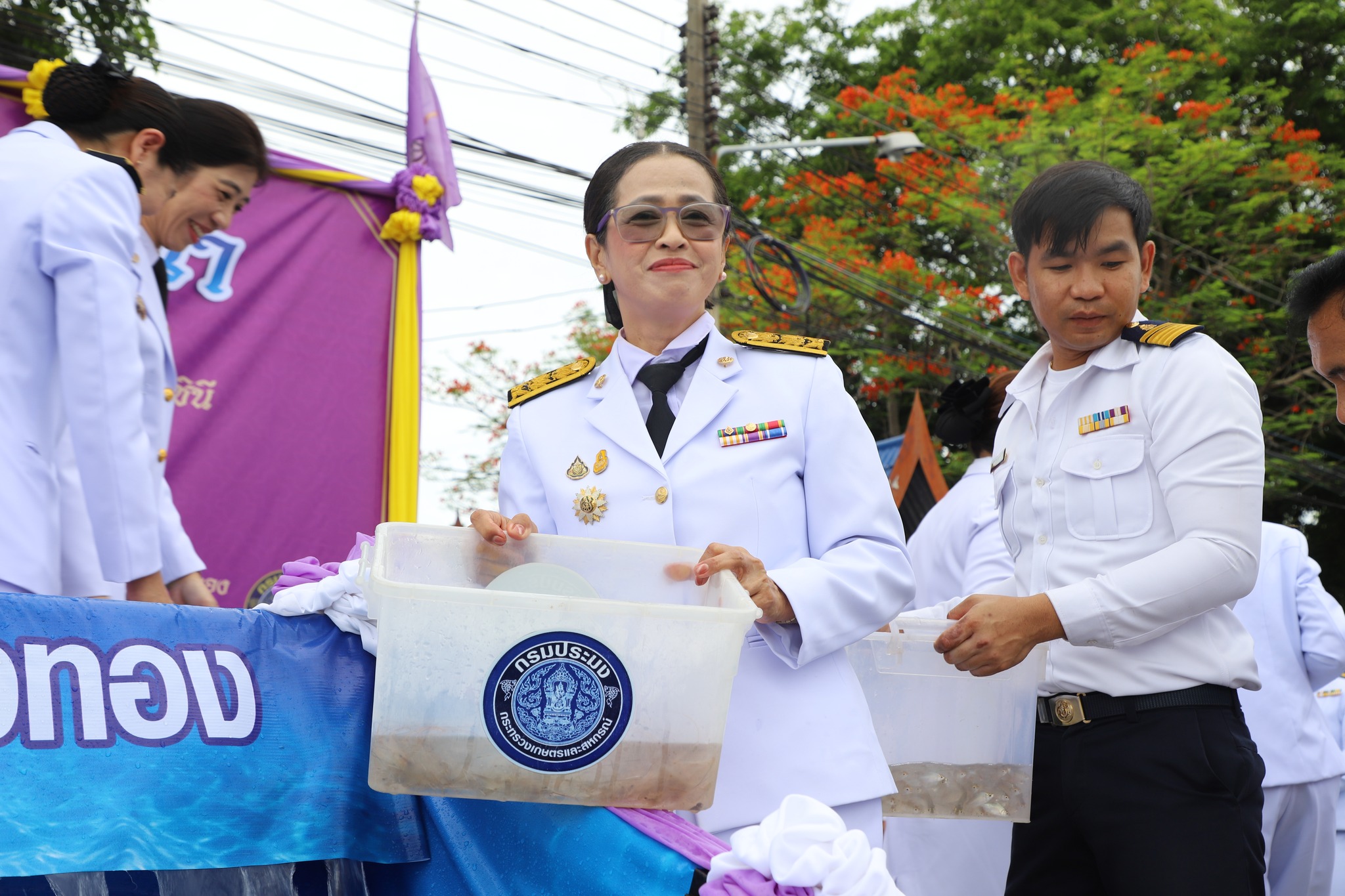 จังหวัดอ่างทอง จัดกิจกรรมเฉลิมพระเกียรติสมเด็จพระนางเจ้าฯ พระบรมราชินี เนื่องในโอกาสวันเฉลิมพระชนมพรรษา 3 มิถุนายน 2567