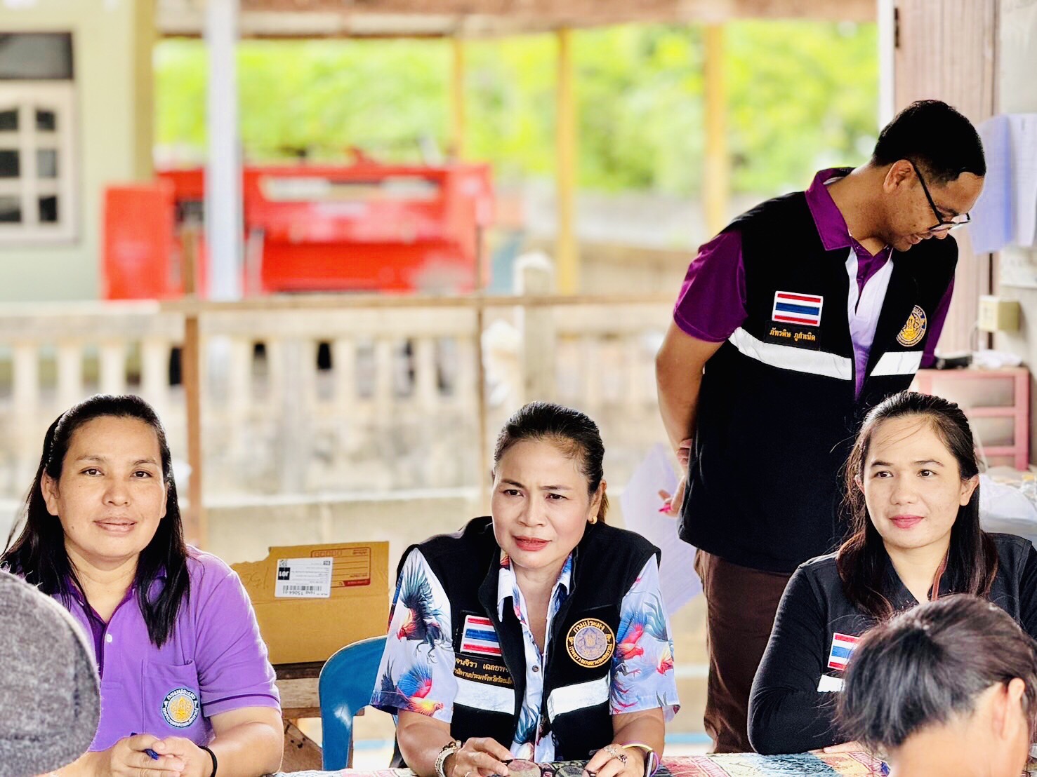 มอบพันธุ์สัตว์น้ำ (ปลาตะเพียนขาว) และให้ความรู้ความเข้าใจให้เกษตรกรเกี่ยวกับการเพาะเลี้ยงสัตว์น้ำตามมาตรฐานเกษตรอินทรีย์ การตรวจประเมิน กระบวนการรับรองระบบการผลิตสัตว์น้ำ มาตรฐานอินทรีย์..คลิก